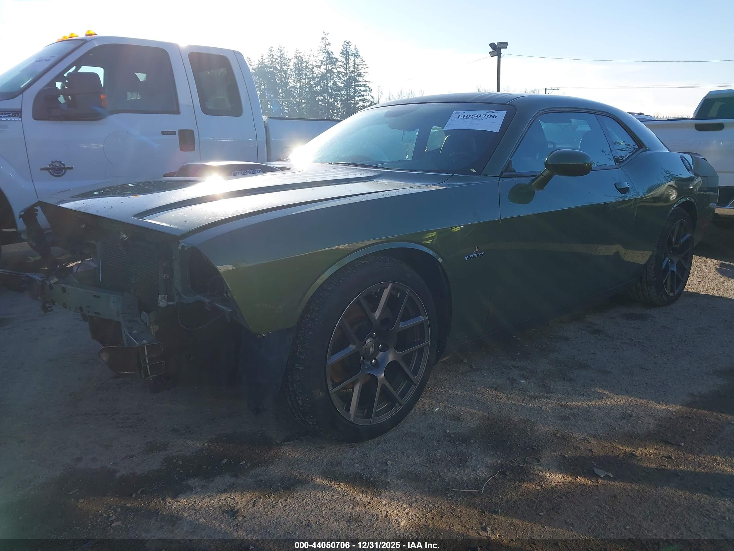 DODGE CHALLENGER image 2