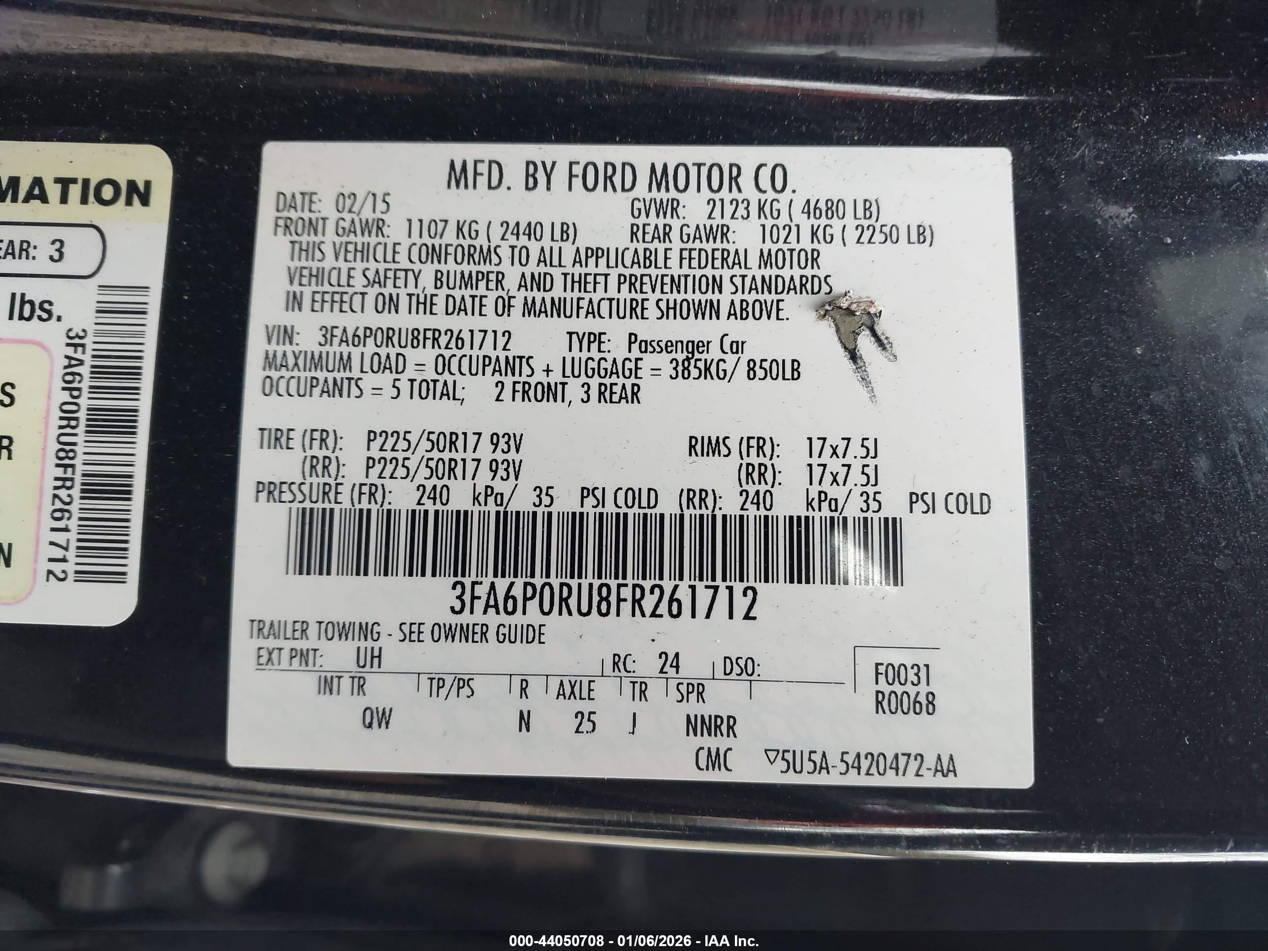 FORD FUSION image 9