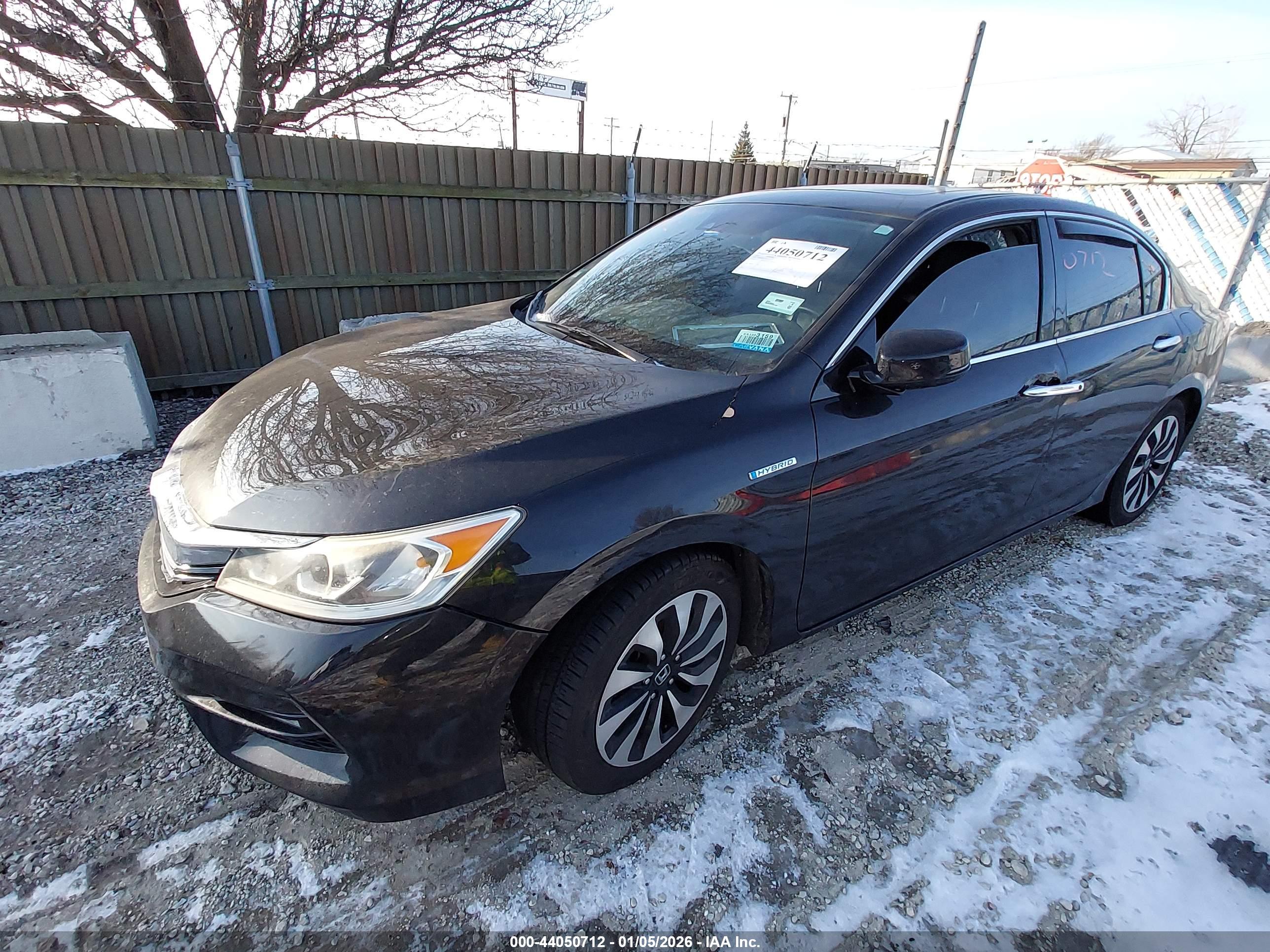 HONDA ACCORD image 2