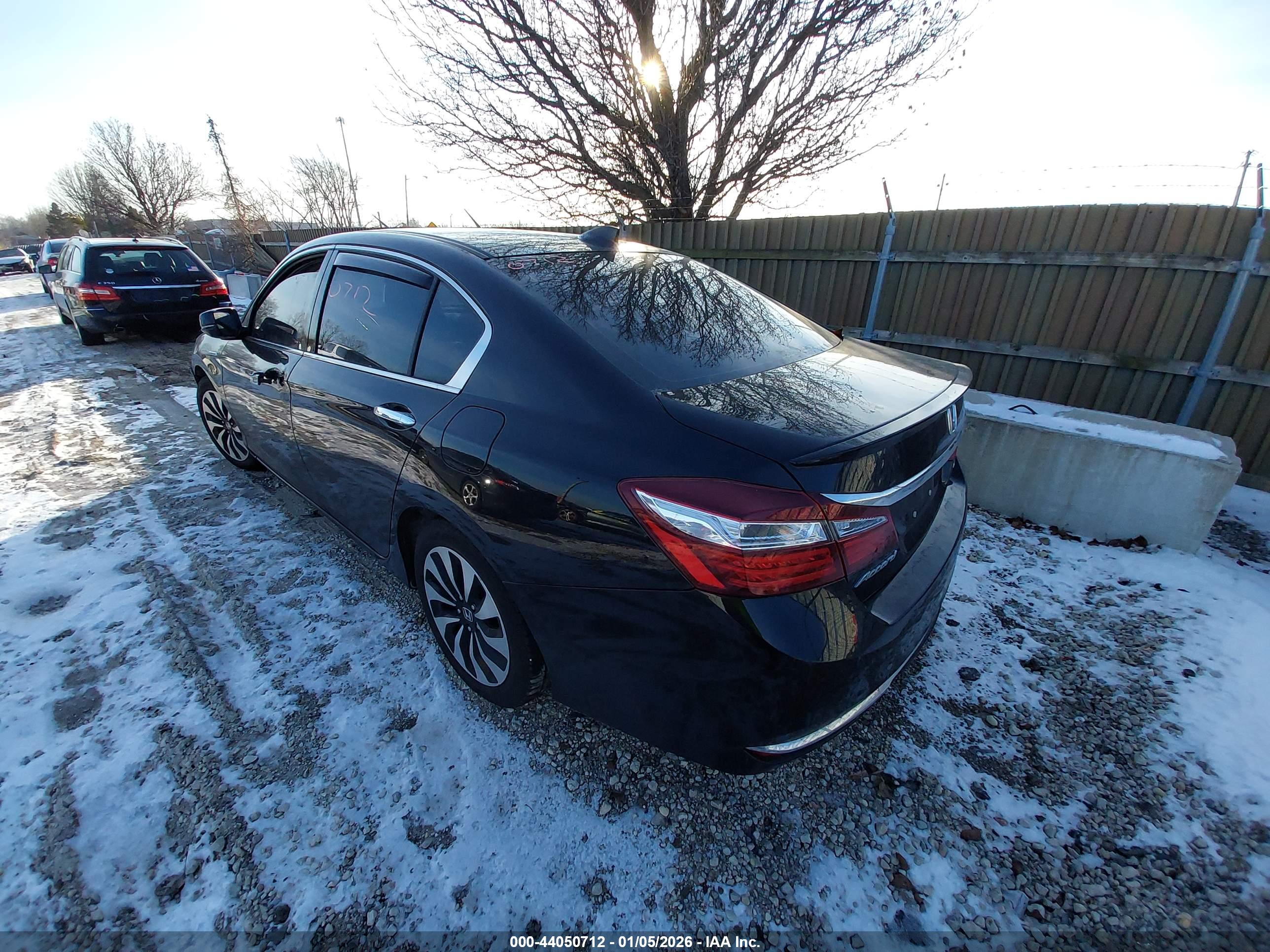 HONDA ACCORD image 3