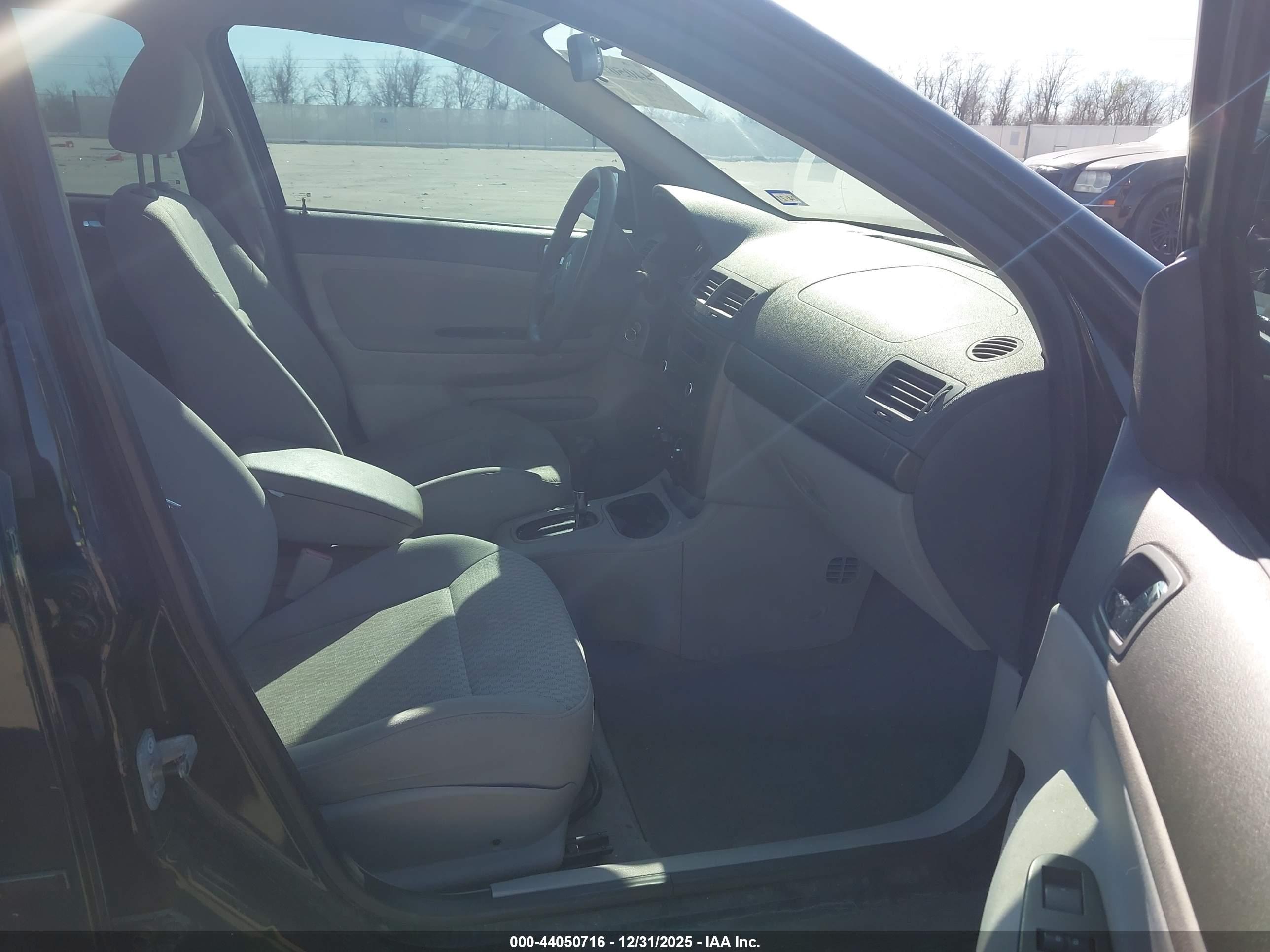 CHEVROLET COBALT image 5