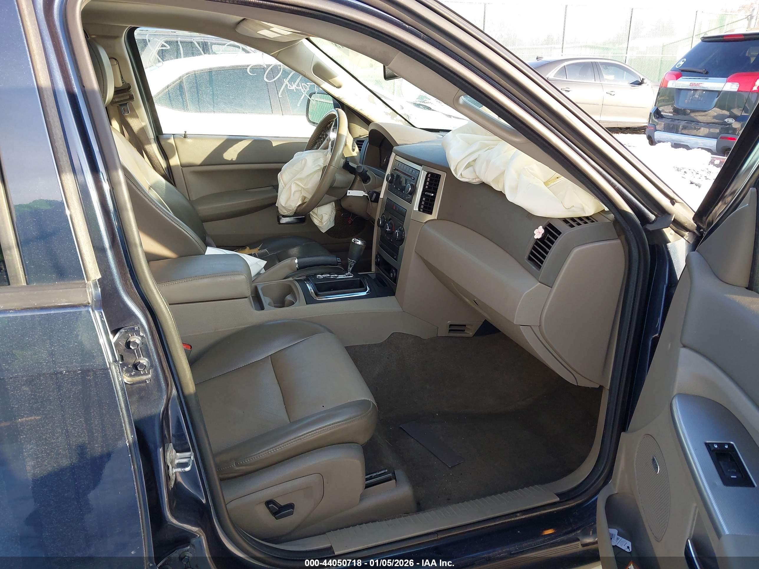 JEEP GRAND image 5