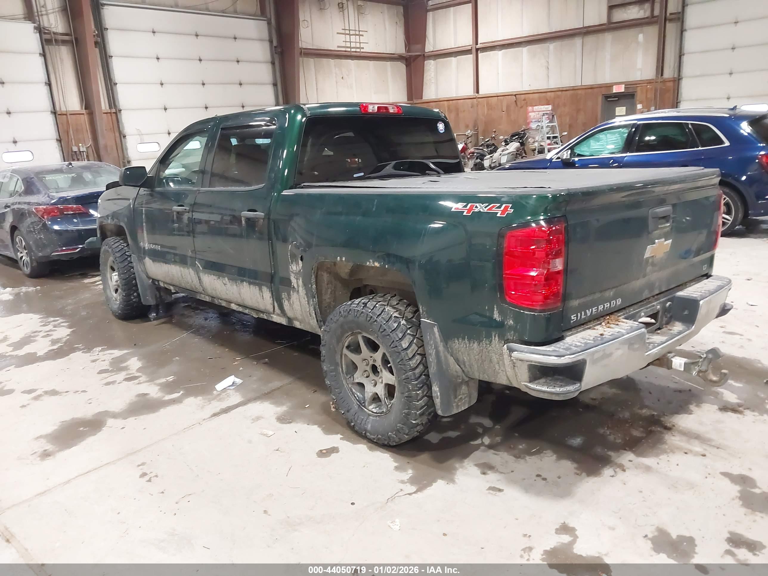 CHEVROLET SILVERADO image 3