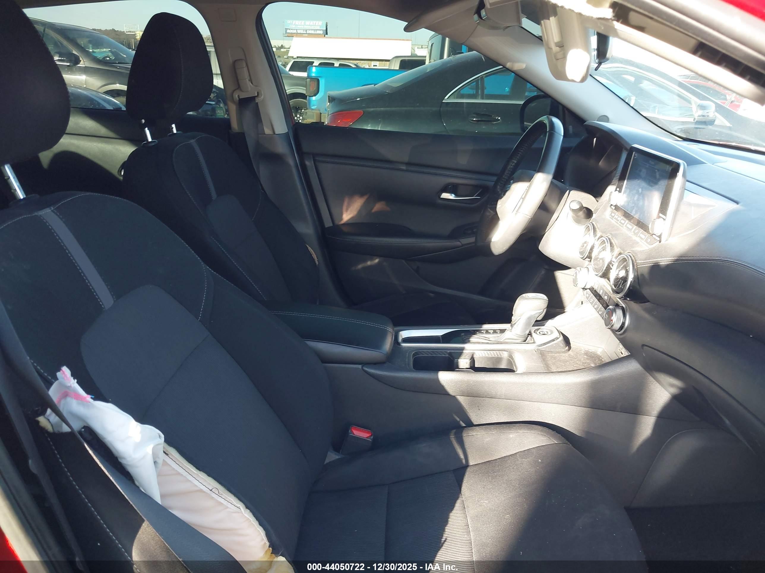 NISSAN SENTRA image 5