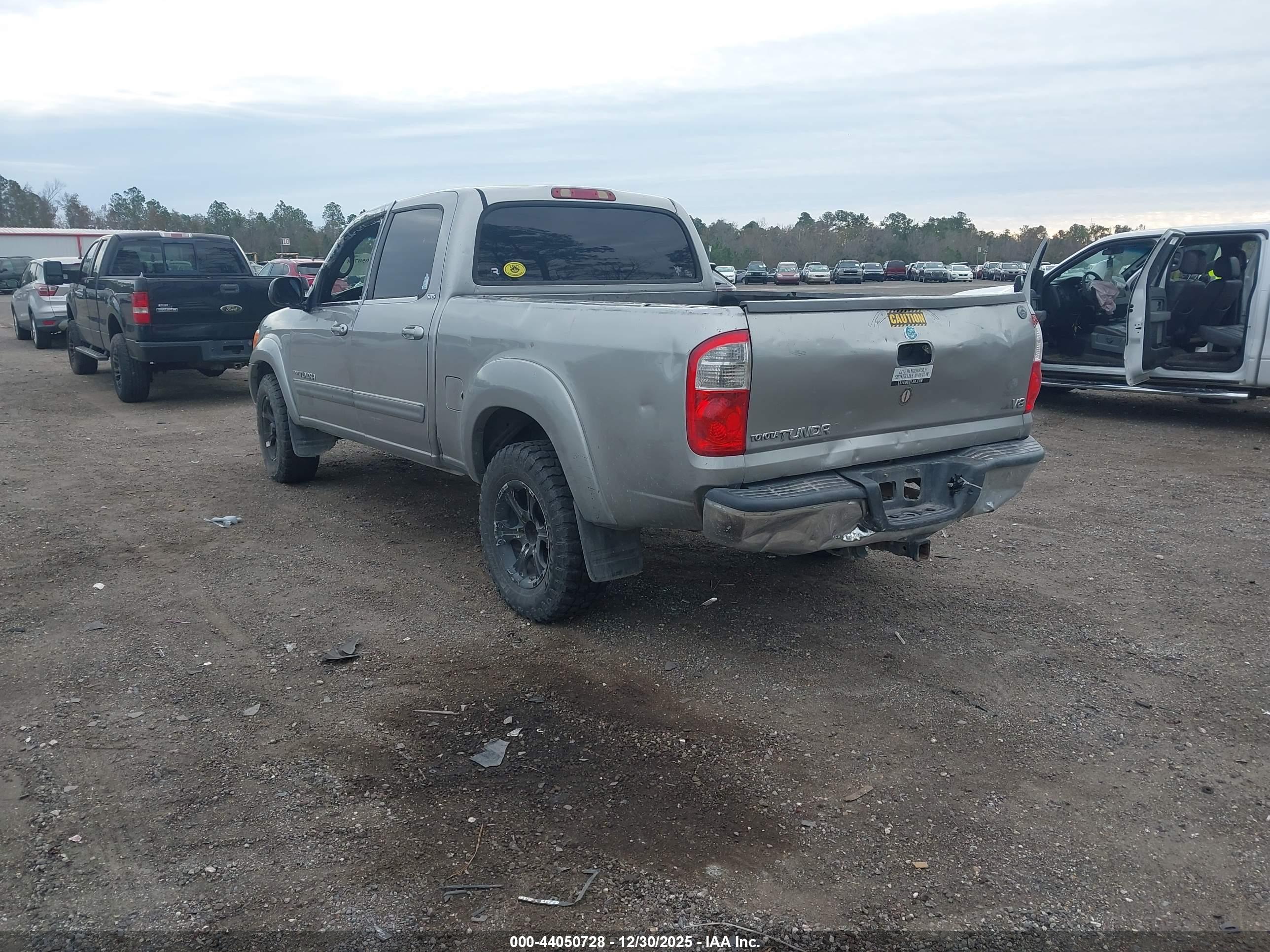 TOYOTA TUNDRA image 3