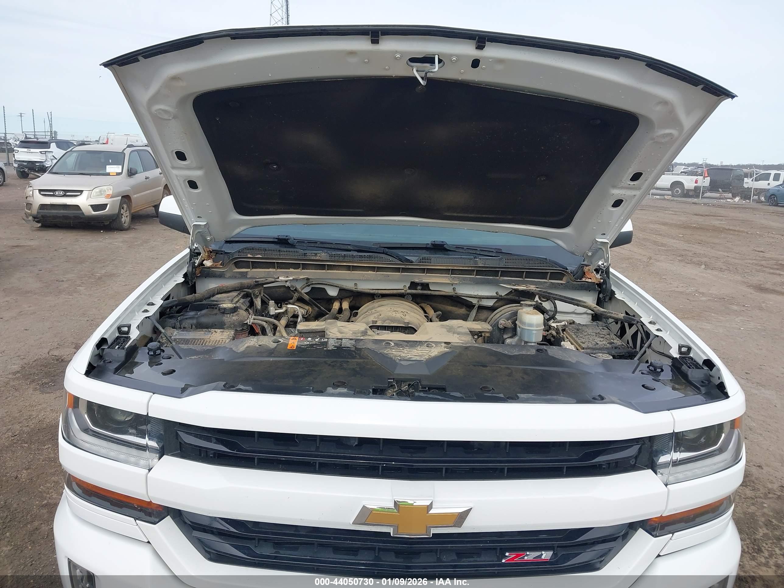 CHEVROLET SILVERADO image 10