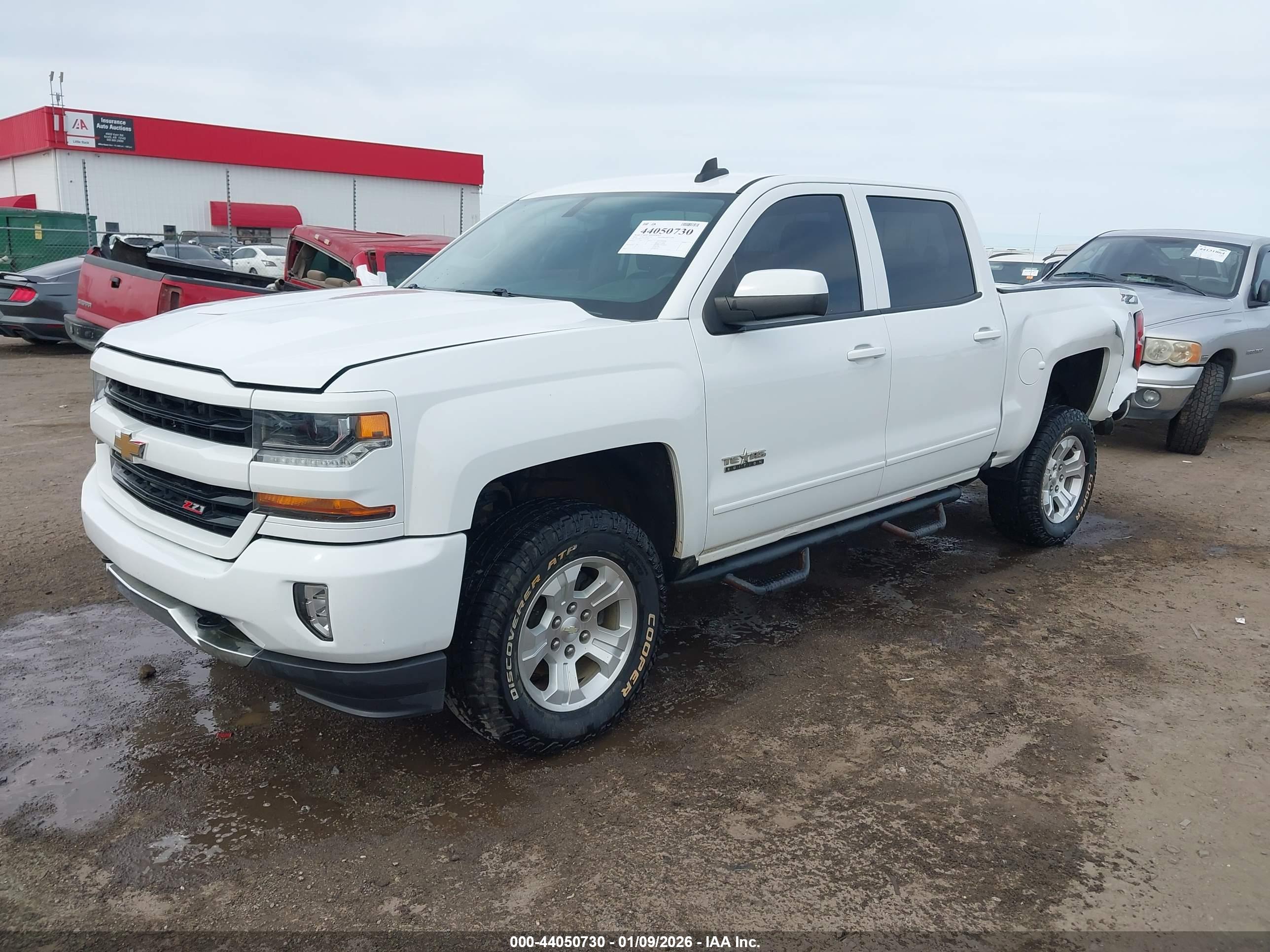 CHEVROLET SILVERADO image 2