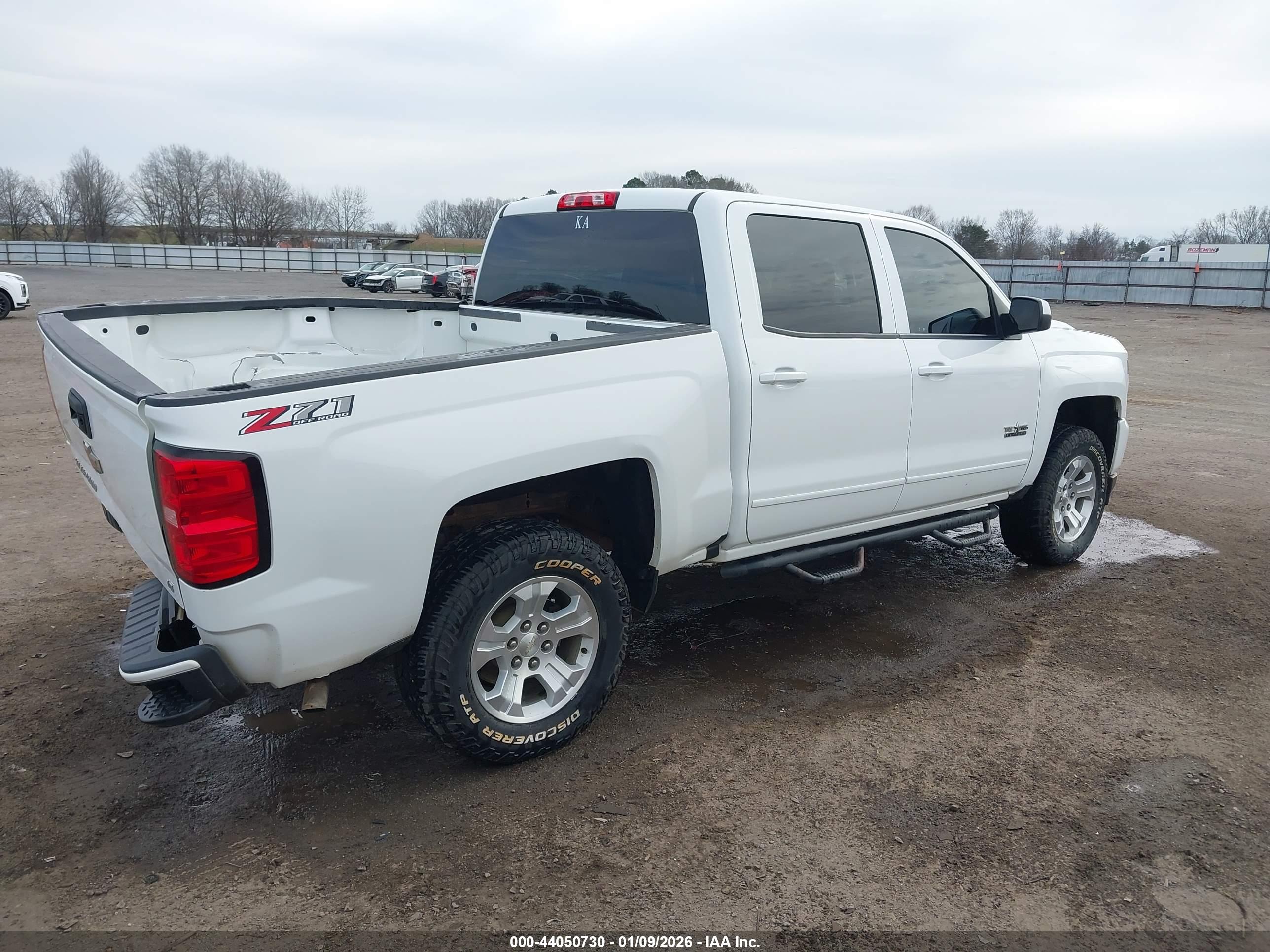 CHEVROLET SILVERADO image 4