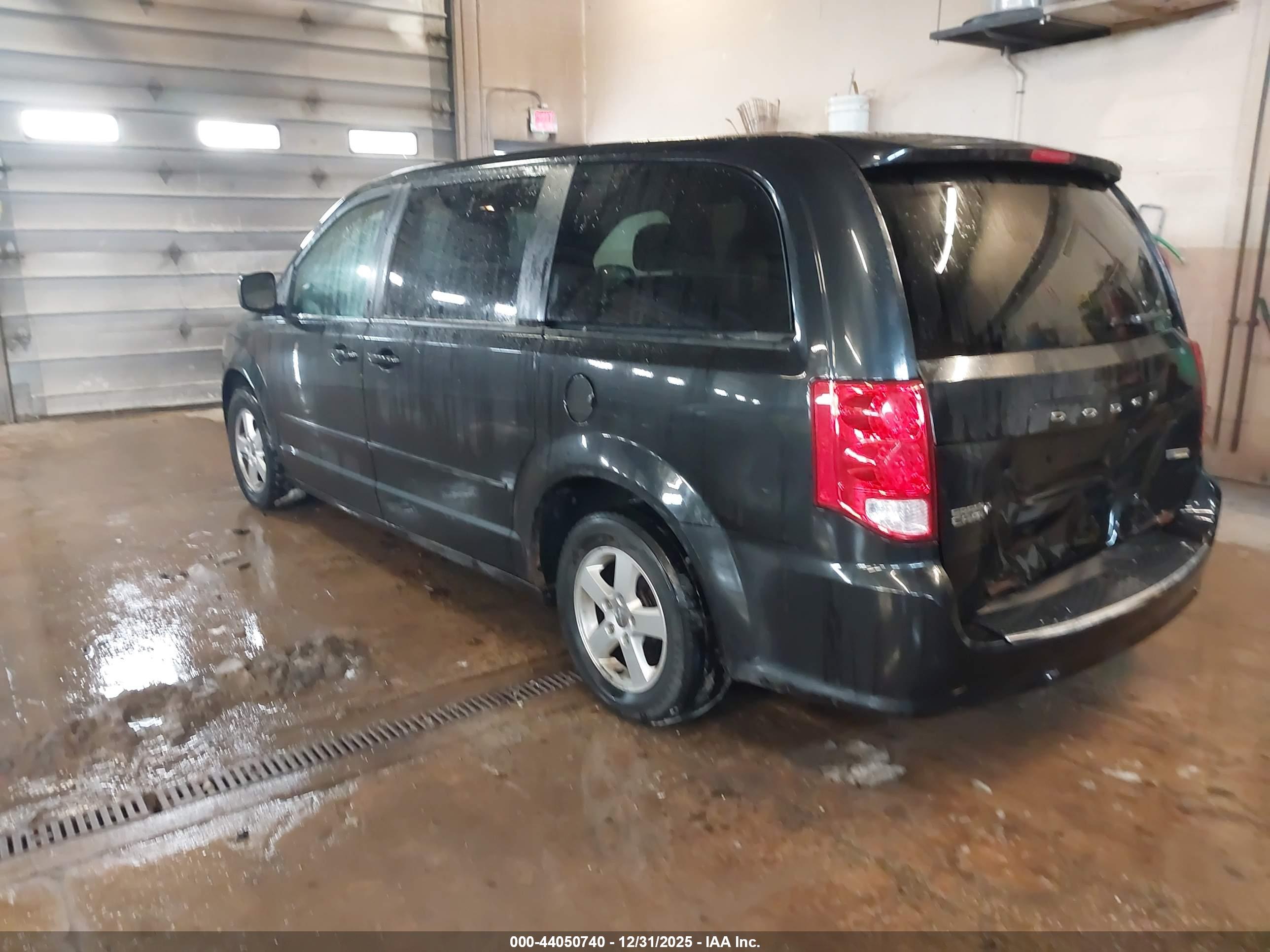 DODGE GRAND image 3