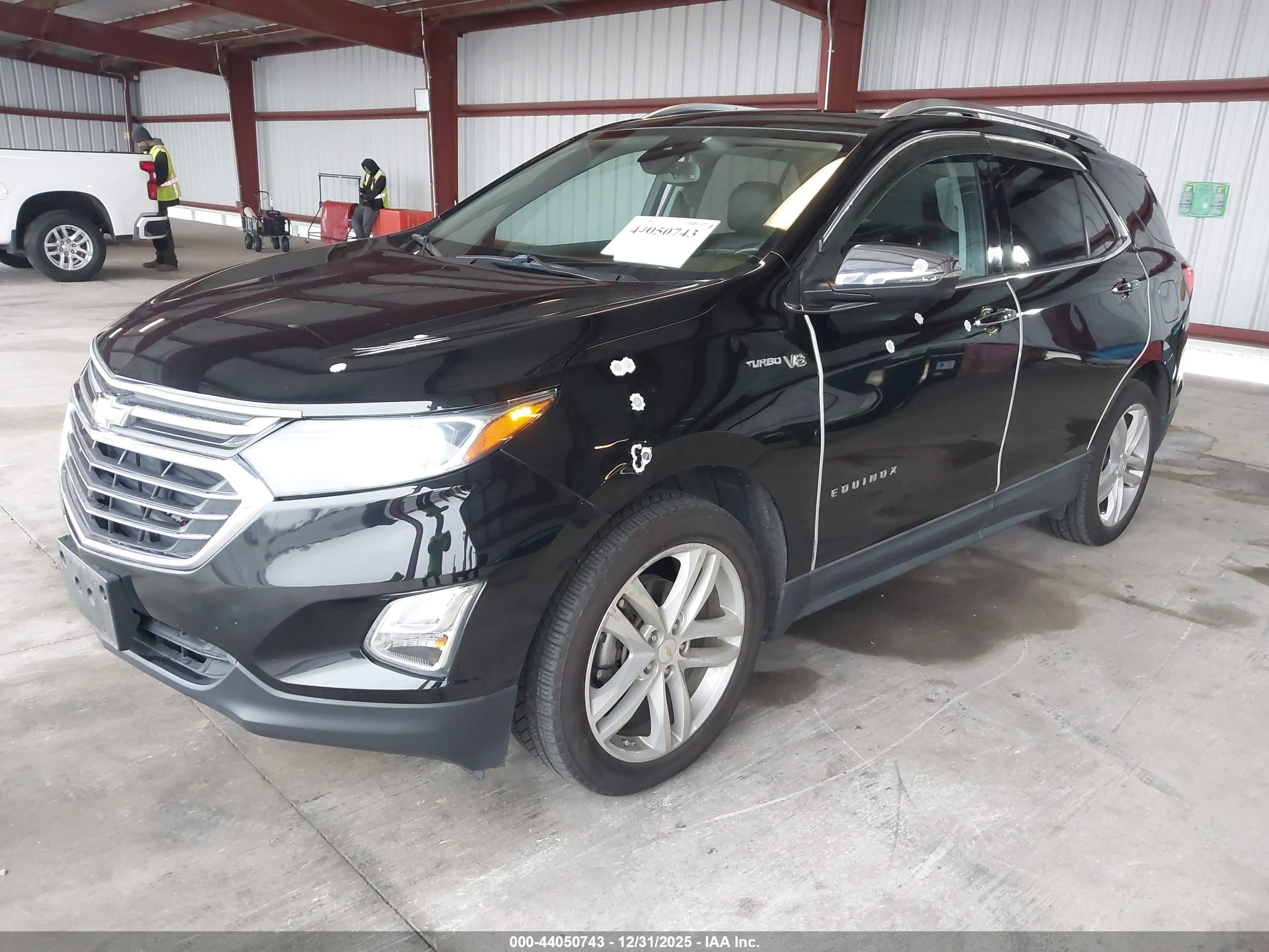 CHEVROLET EQUINOX image 2