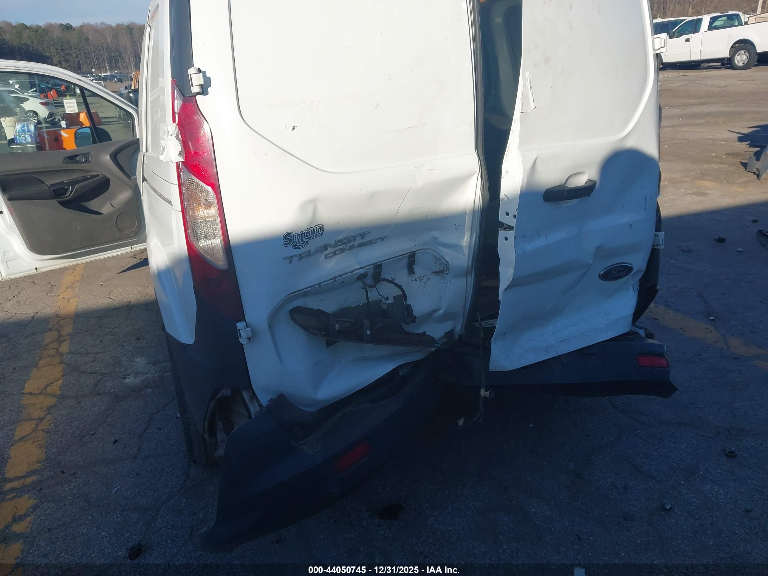 FORD TRANSIT image 6