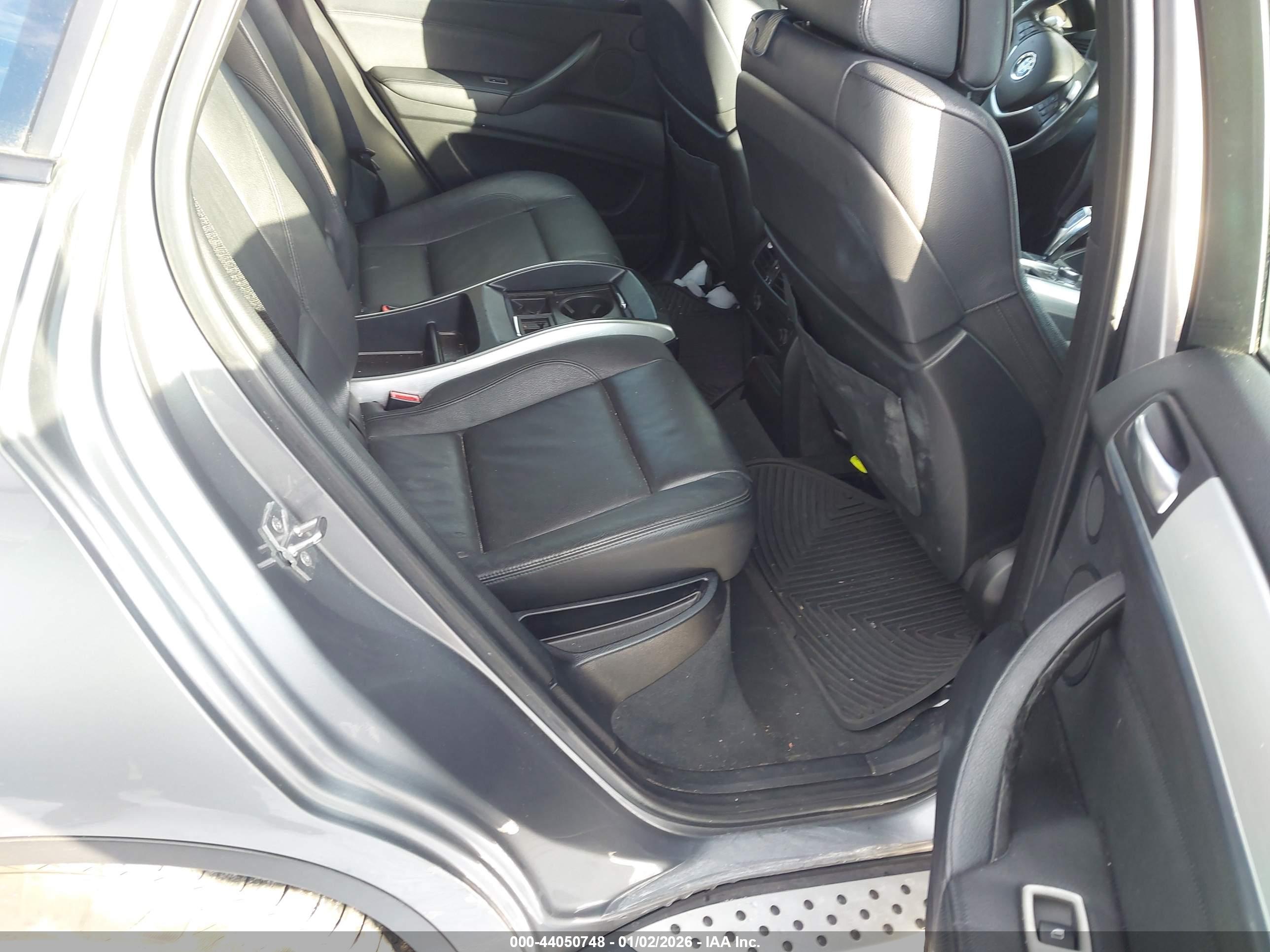 BMW X6 image 8