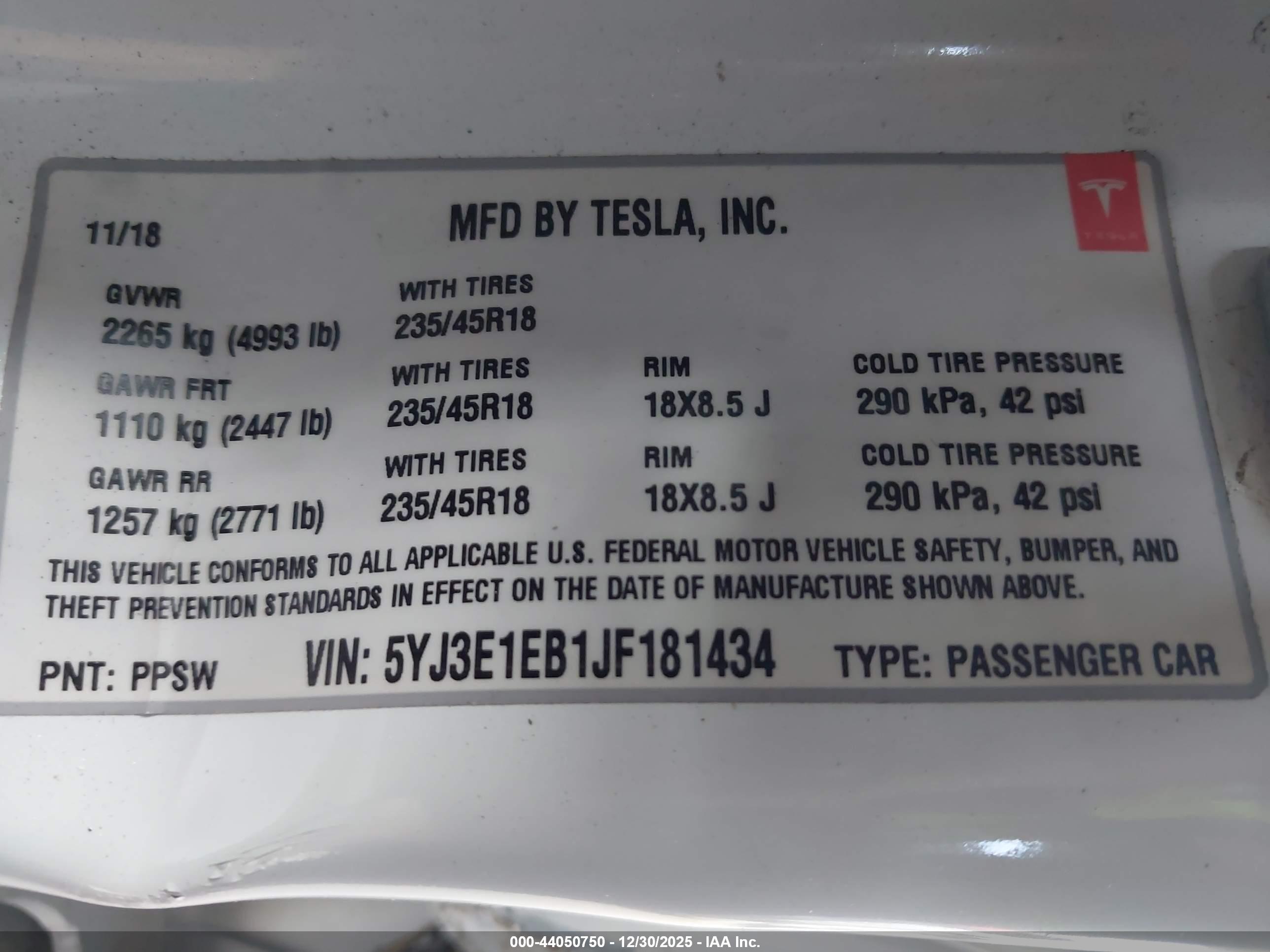 TESLA MODEL image 9