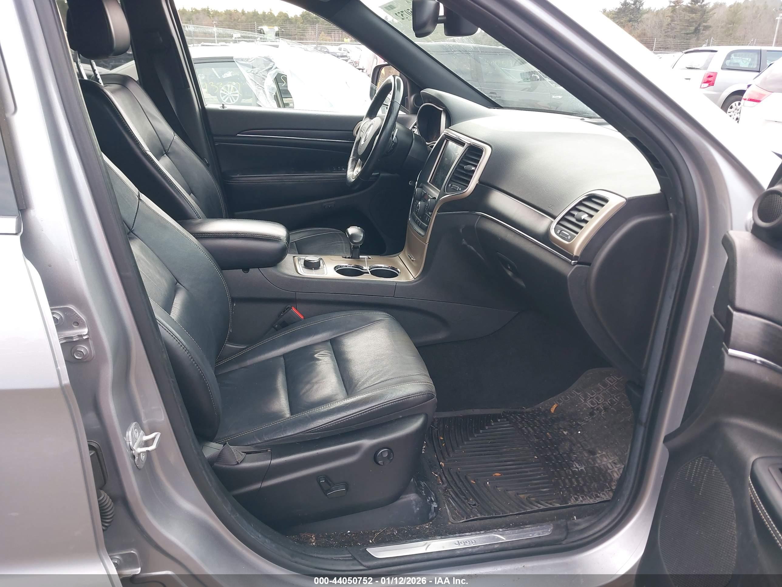 JEEP GRAND image 5