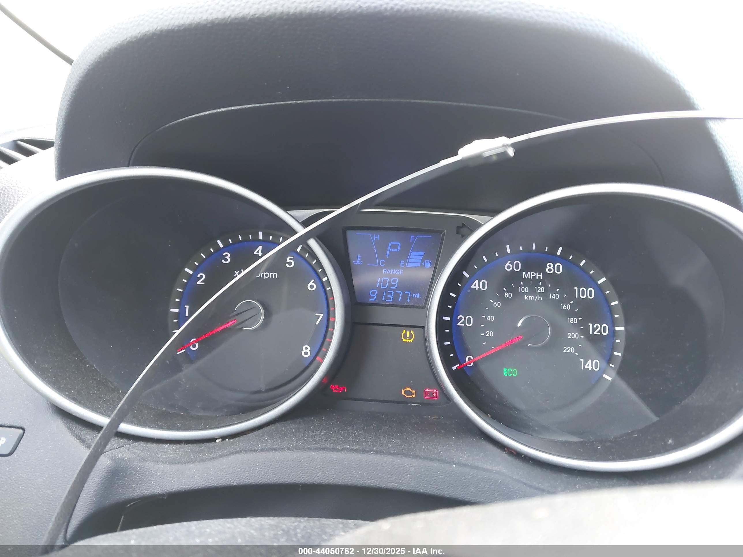 HYUNDAI TUCSON image 7