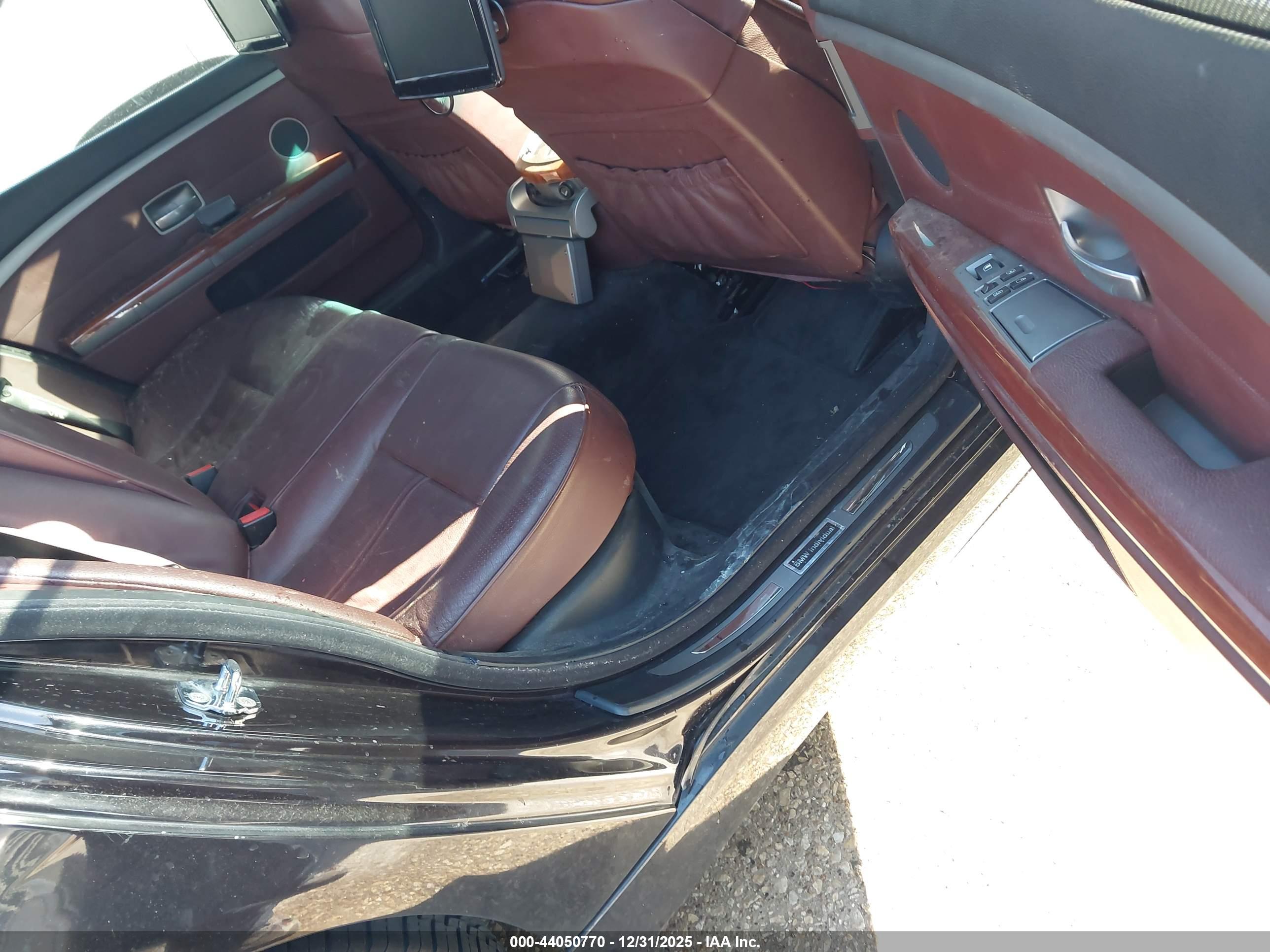 BMW 750LI image 8