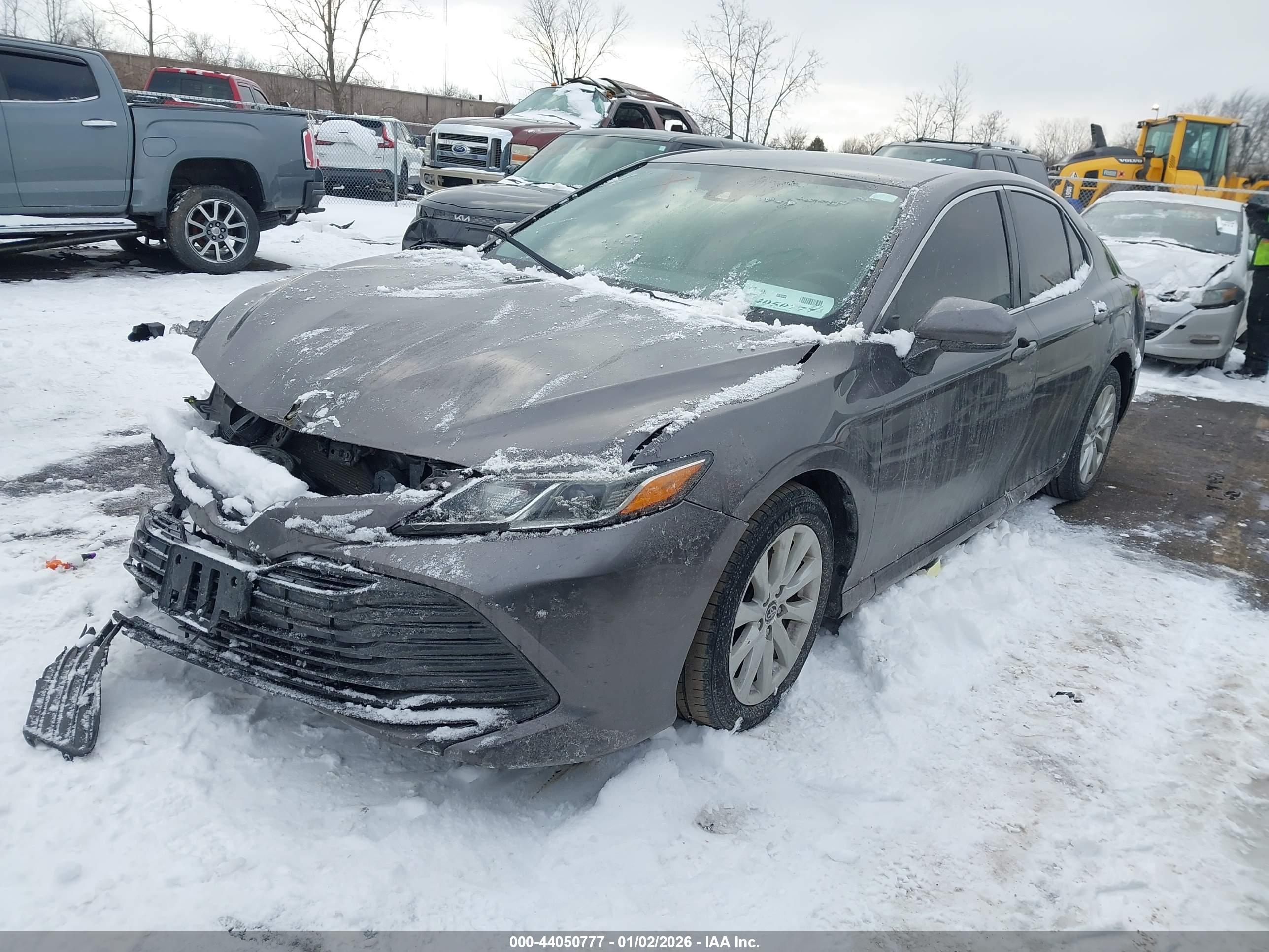 TOYOTA CAMRY image 2