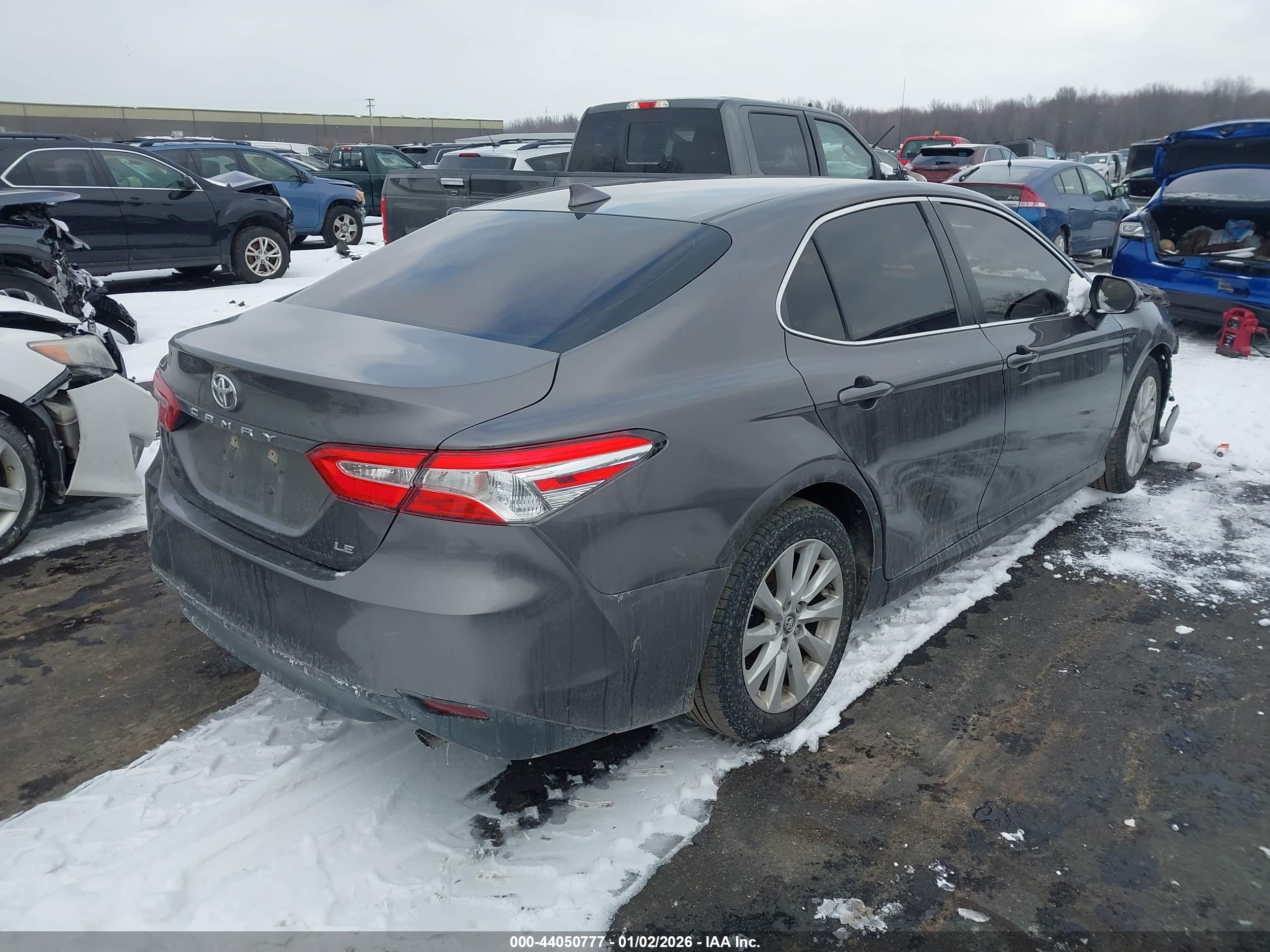 TOYOTA CAMRY image 4
