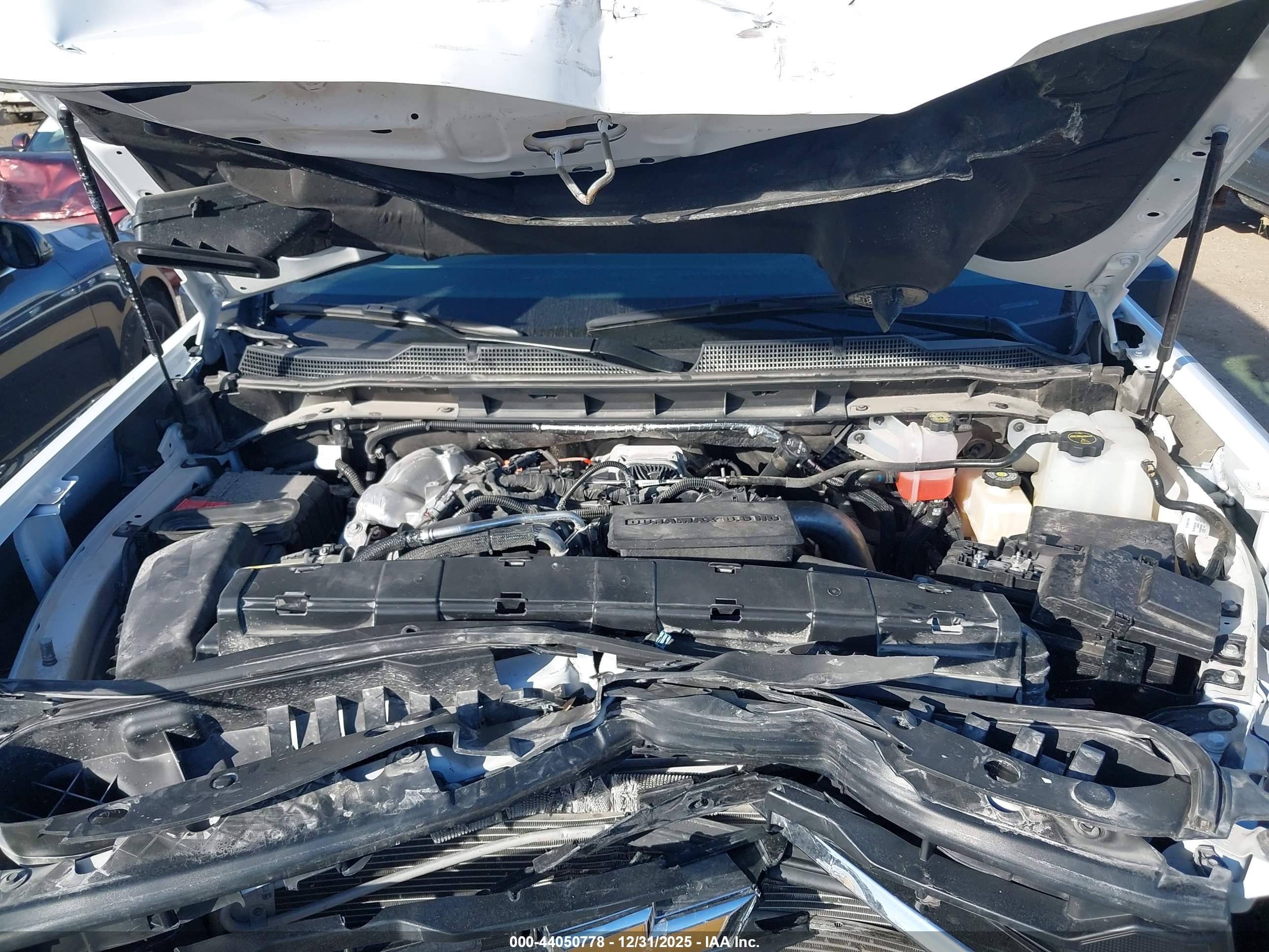 CHEVROLET SILVERADO image 10
