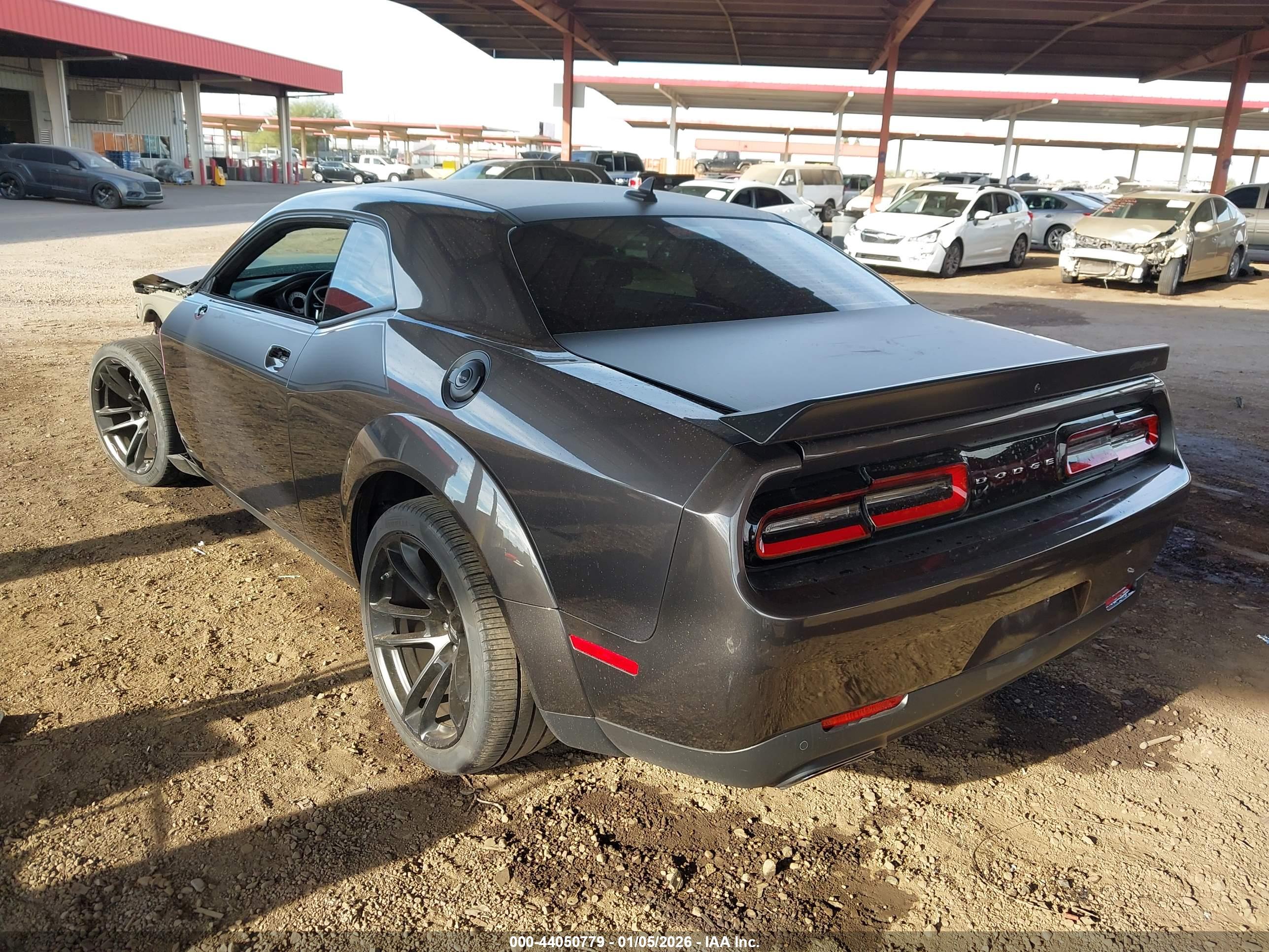 DODGE CHALLENGER image 3