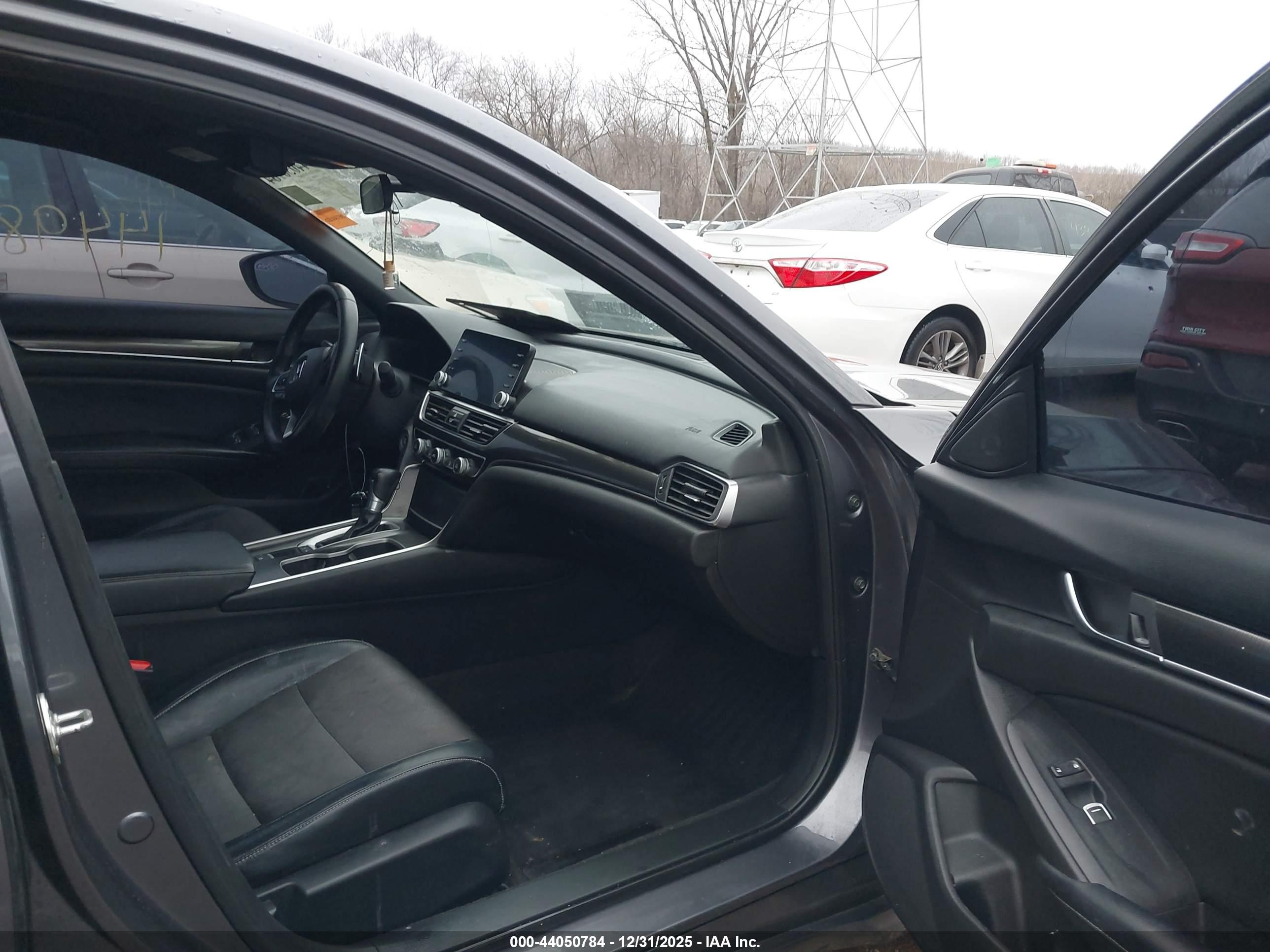 HONDA ACCORD image 5