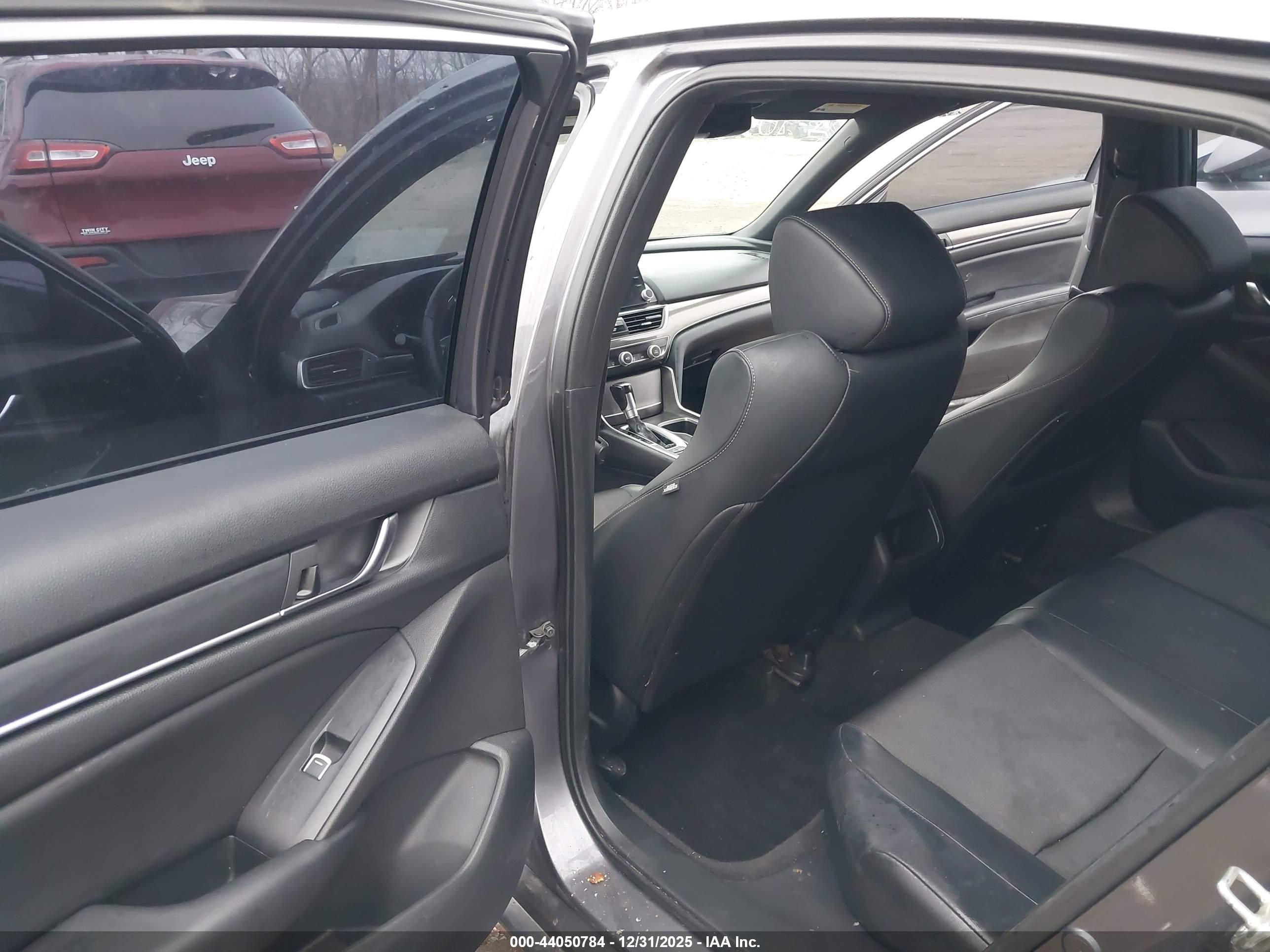 HONDA ACCORD image 8