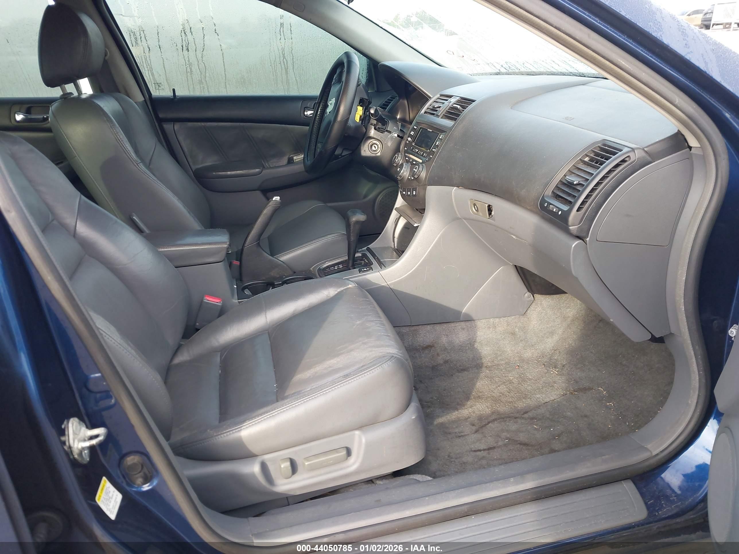 HONDA ACCORD image 5