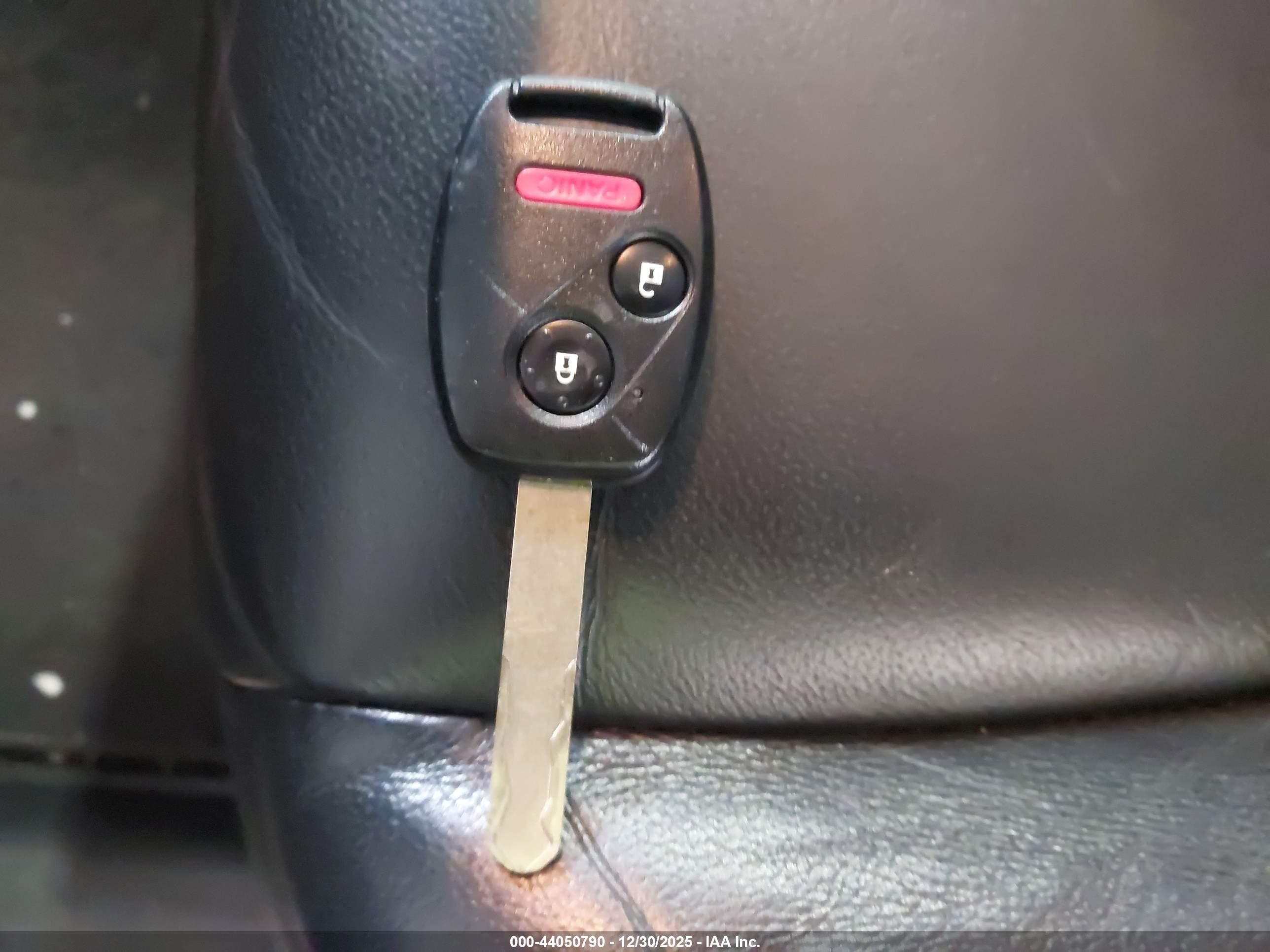 HONDA CR-V image 11