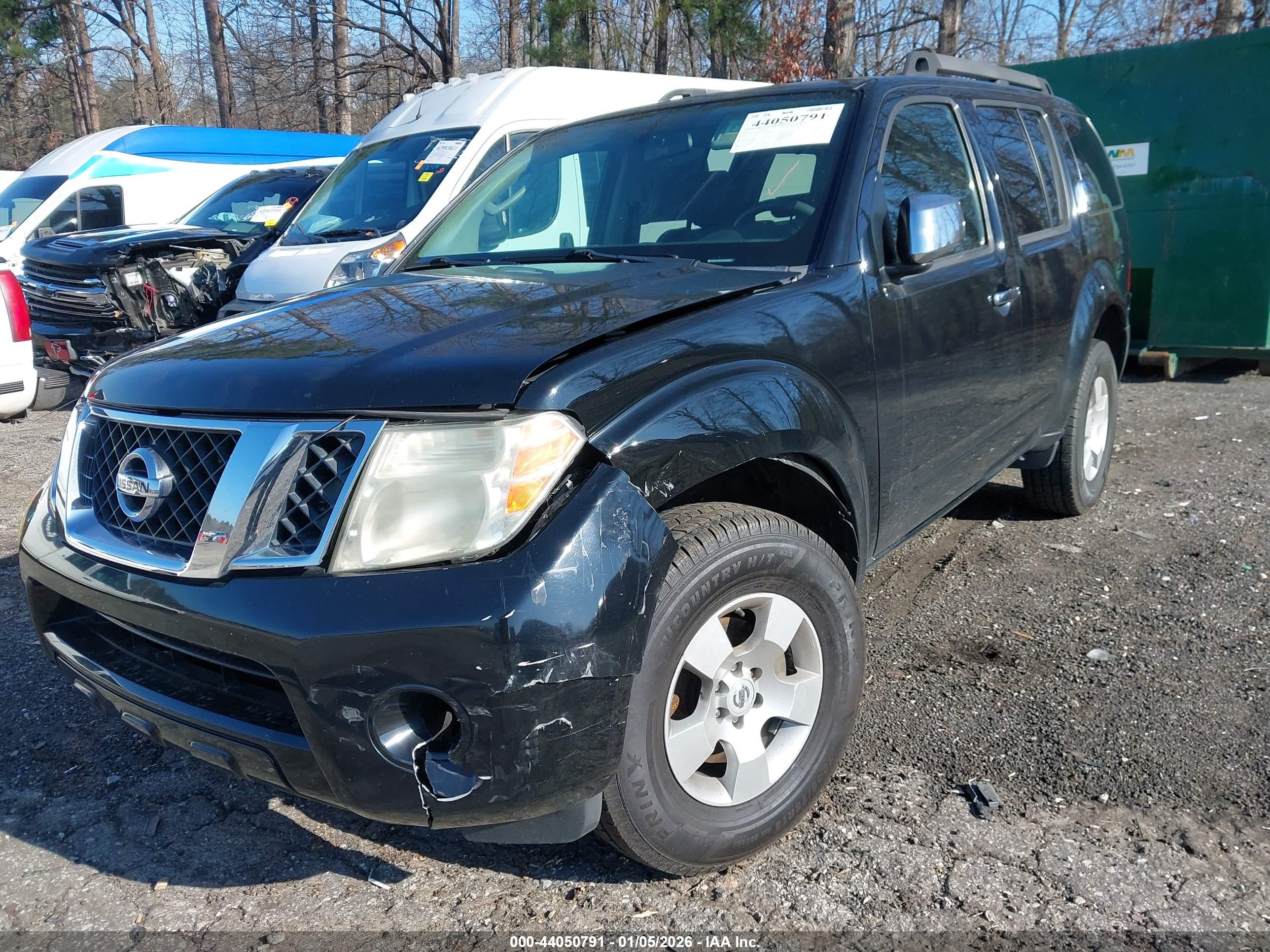 NISSAN PATHFINDER image 6