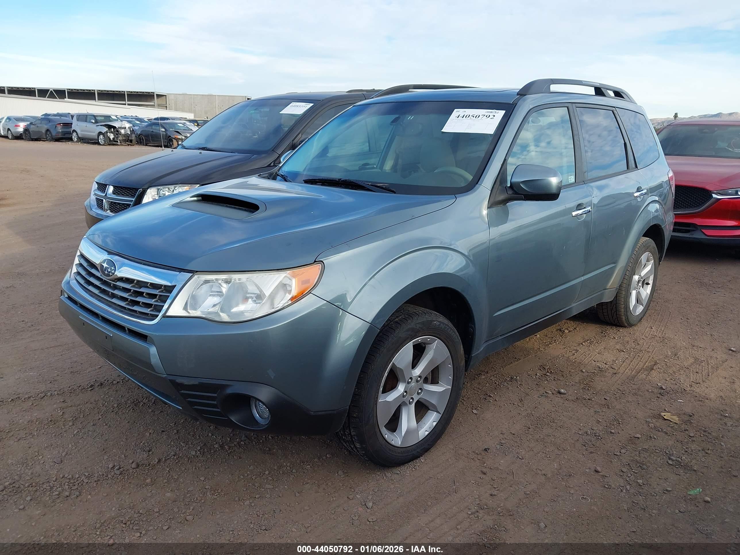 SUBARU FORESTER image 2