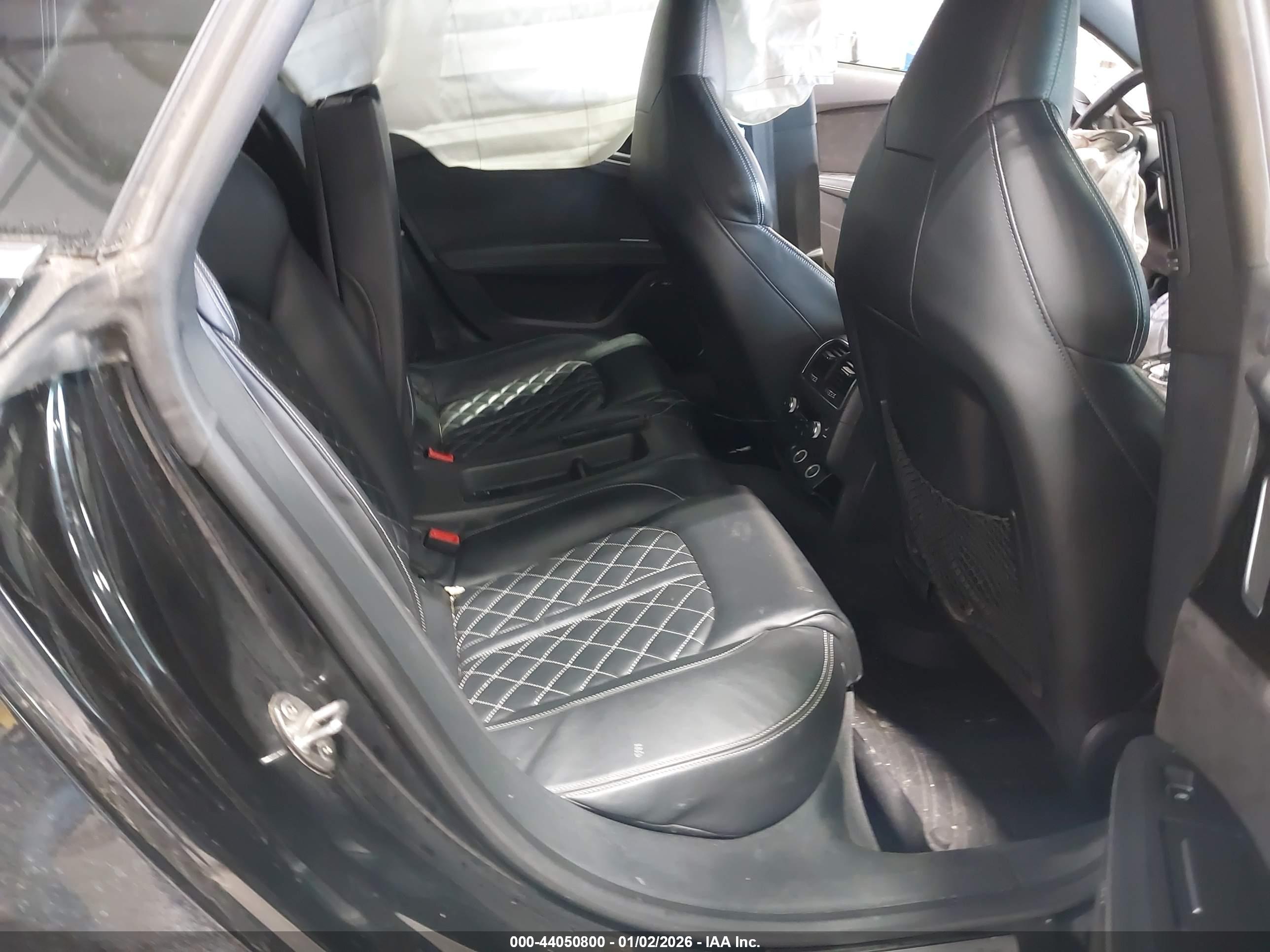 AUDI S7 image 8