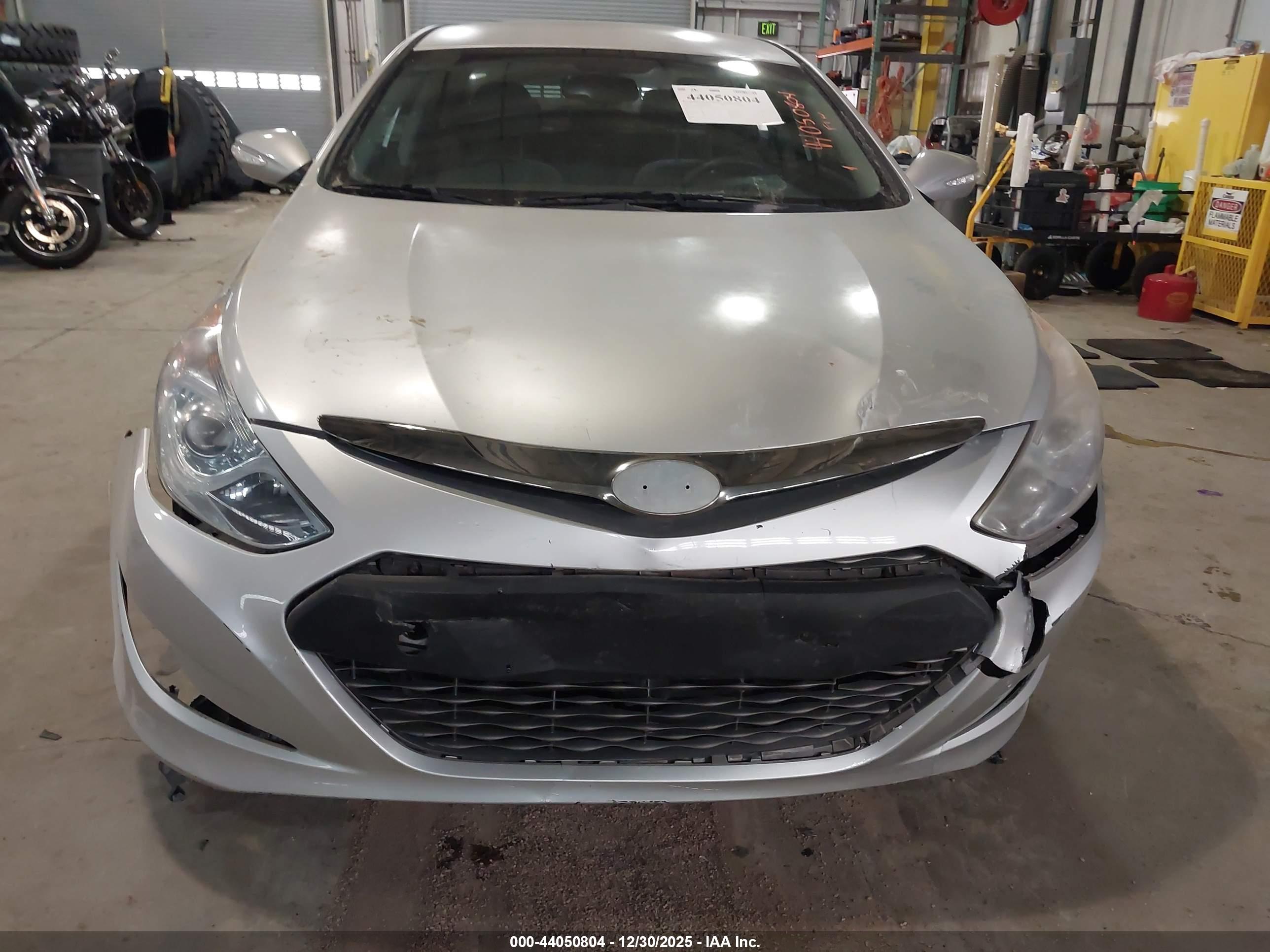 HYUNDAI SONATA image 6