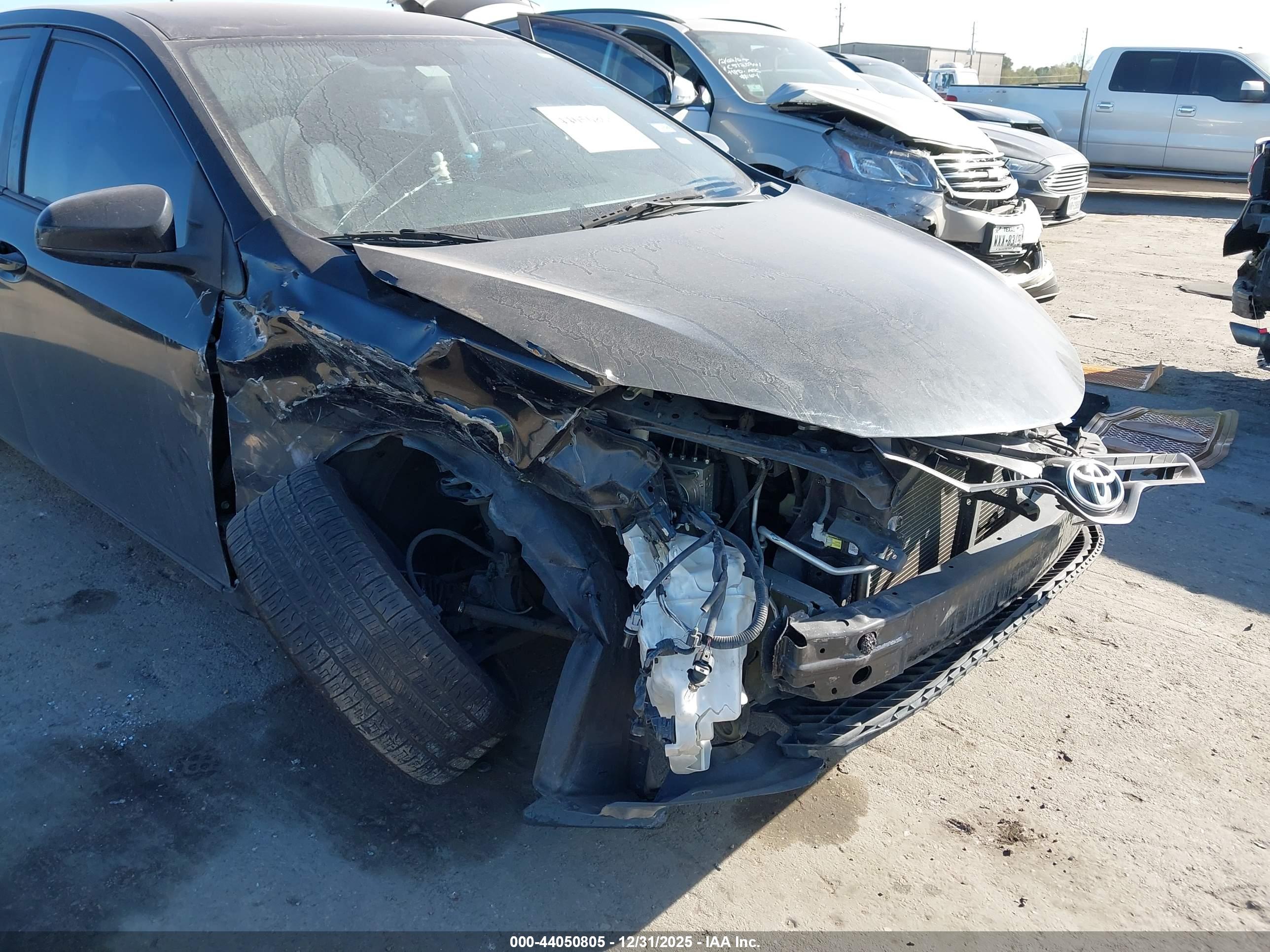 TOYOTA COROLLA image 6