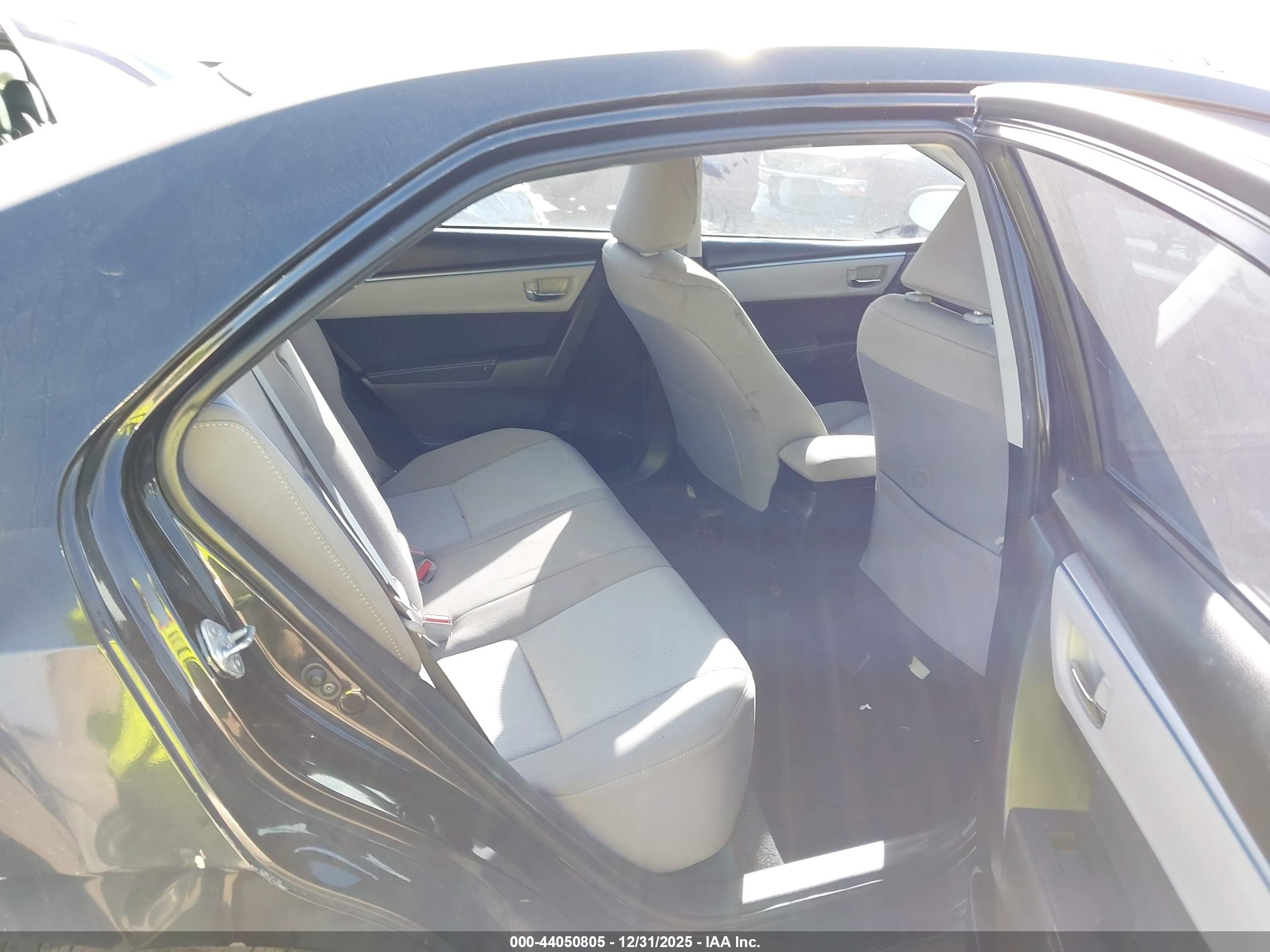 TOYOTA COROLLA image 8