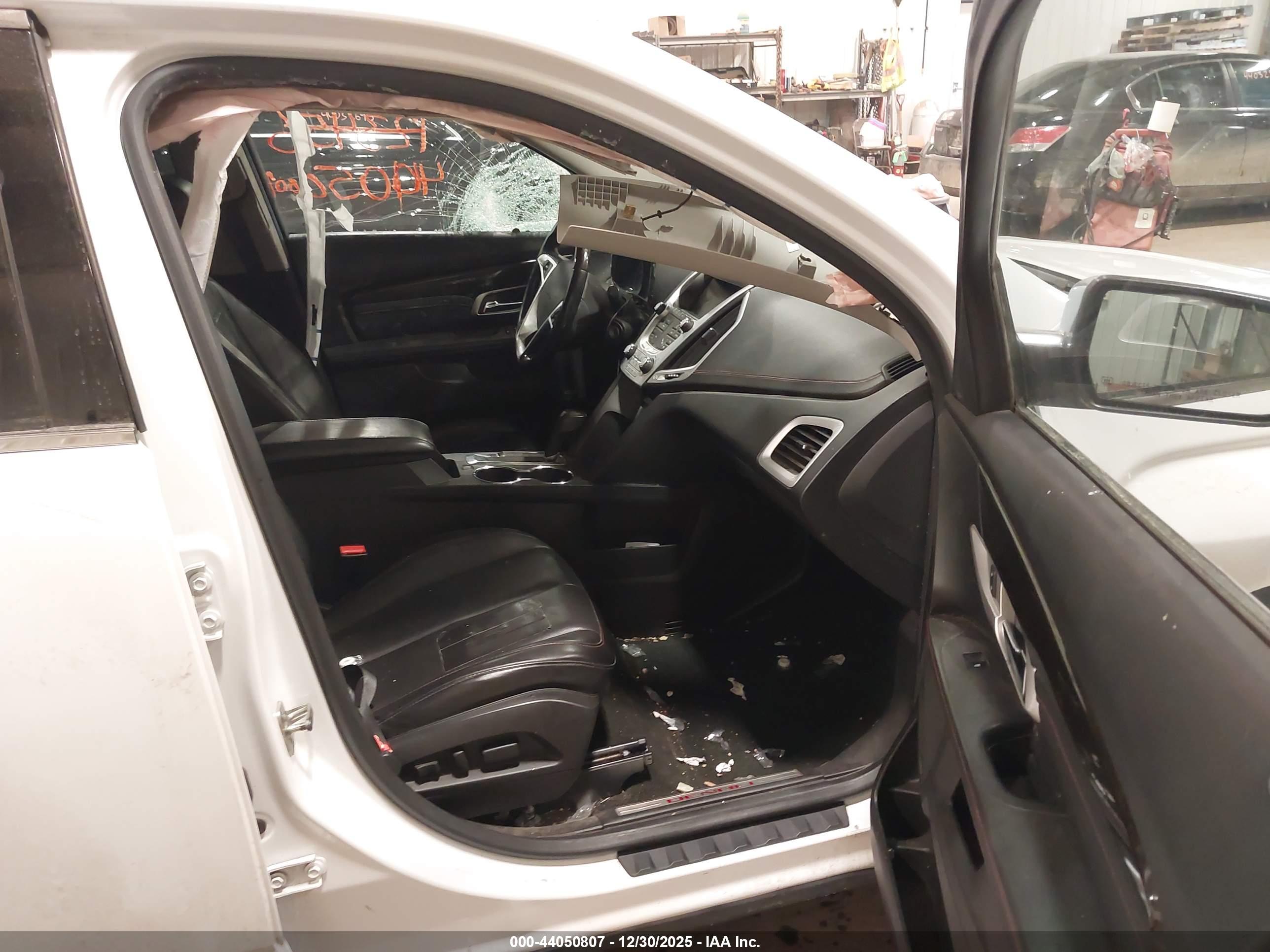 GMC TERRAIN image 5