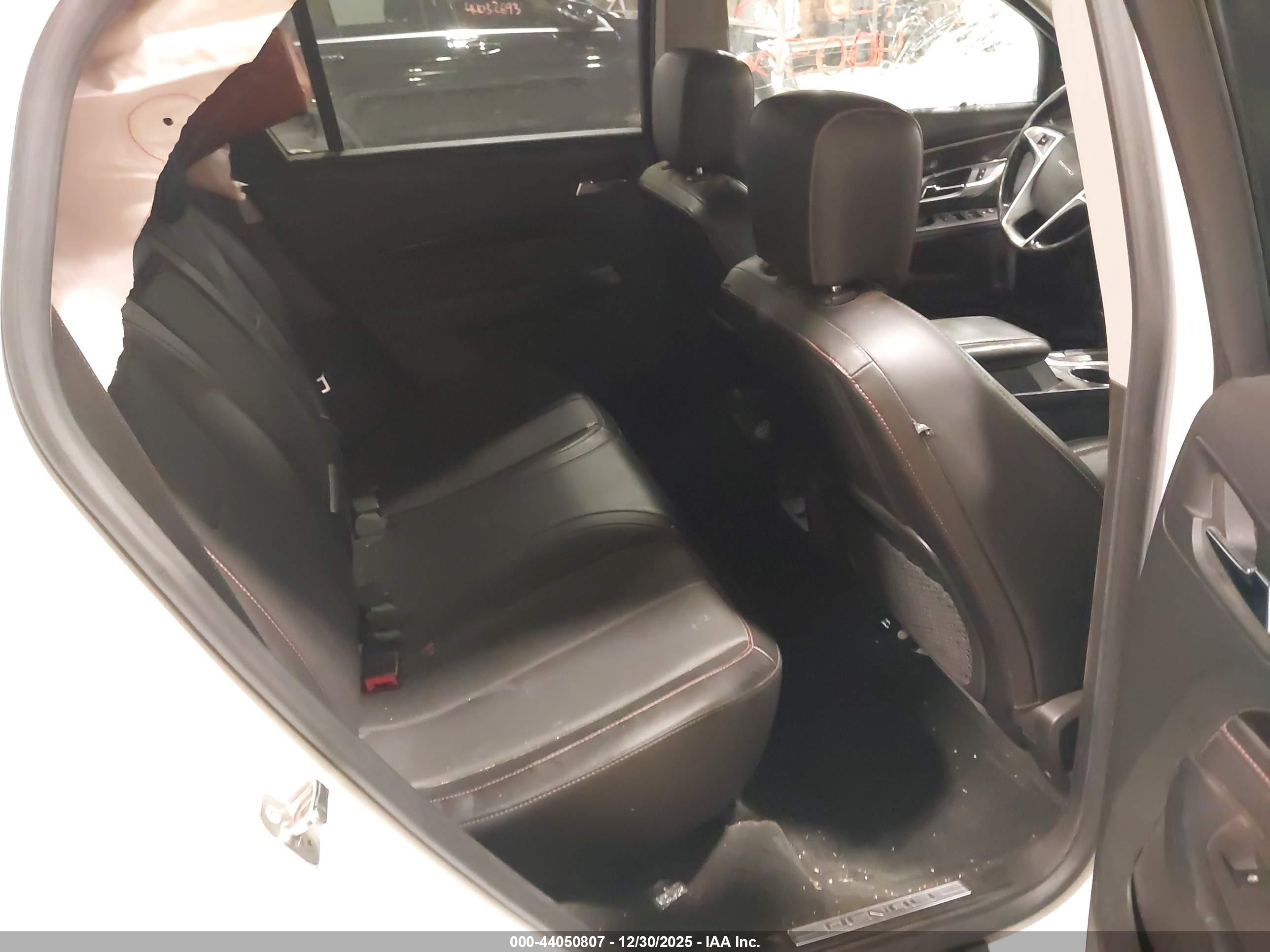 GMC TERRAIN image 8