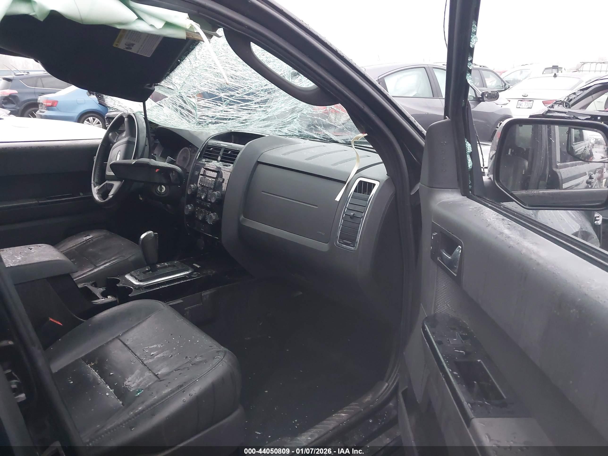 FORD ESCAPE image 5