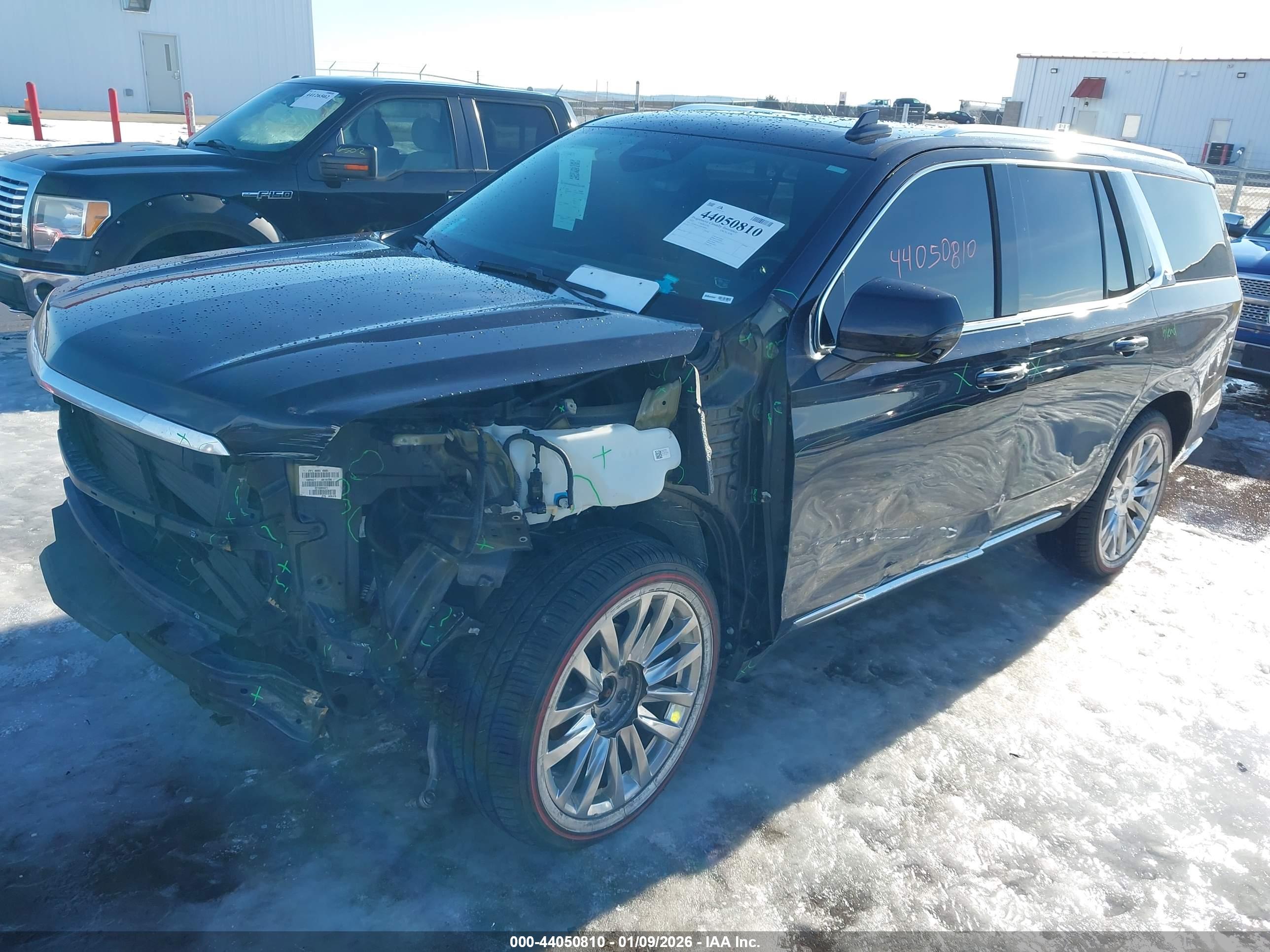 CADILLAC ESCALADE image 2