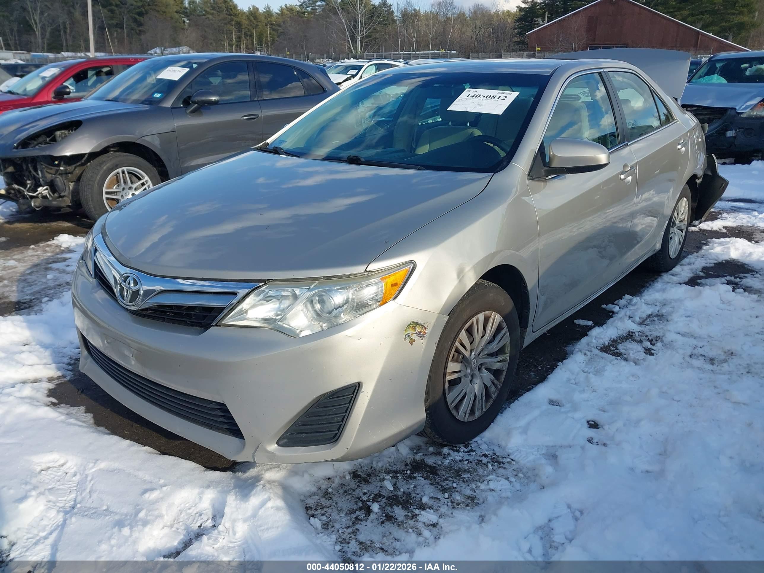TOYOTA CAMRY image 2