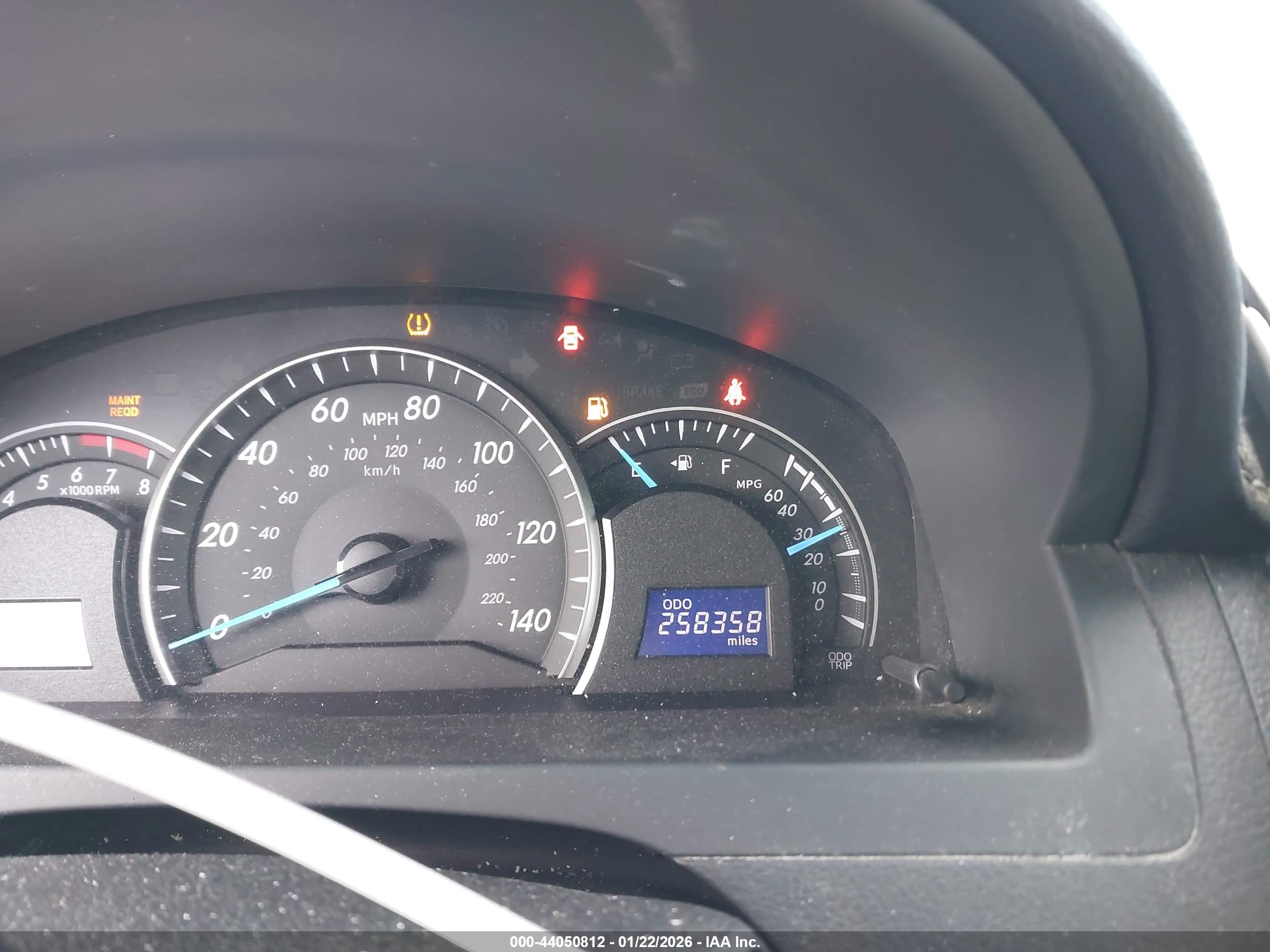 TOYOTA CAMRY image 7
