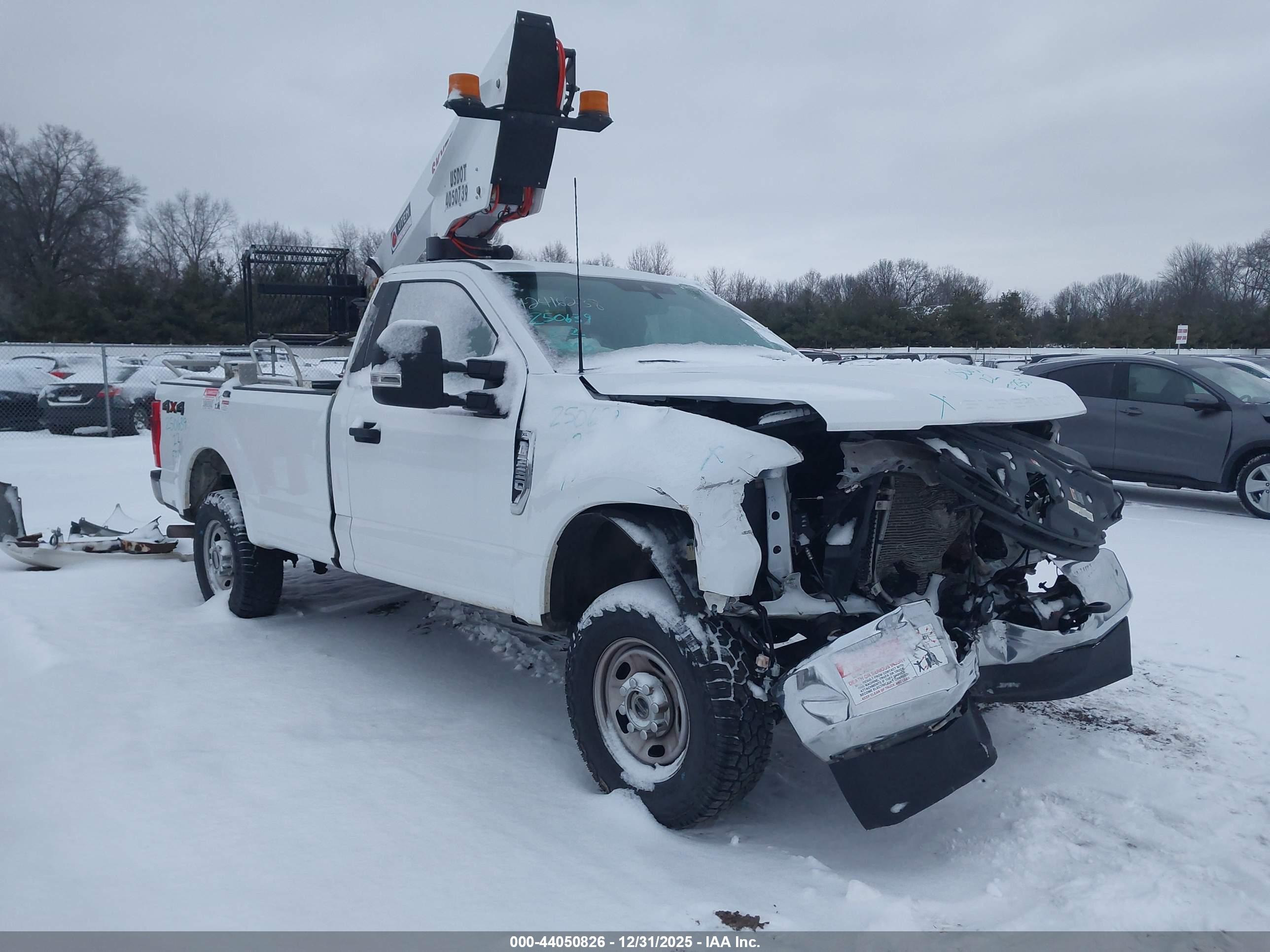 FORD F-350 image 2