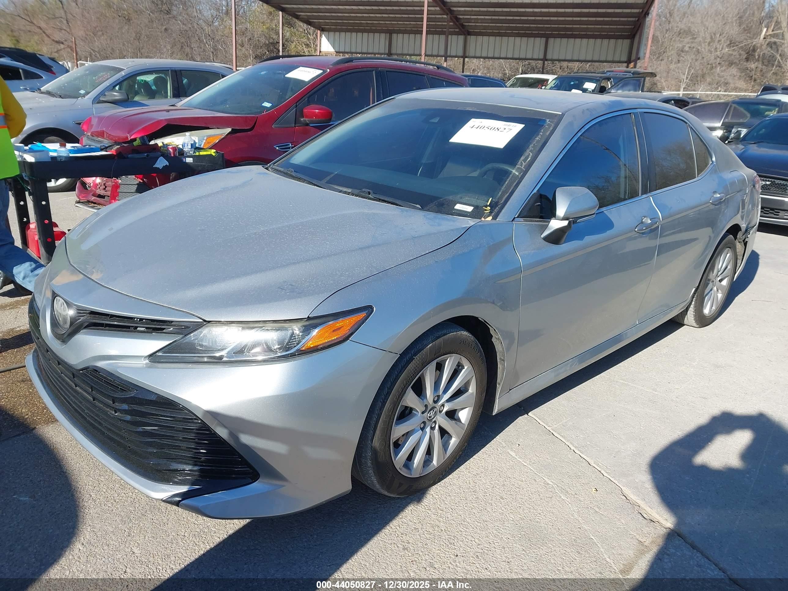 TOYOTA CAMRY image 2