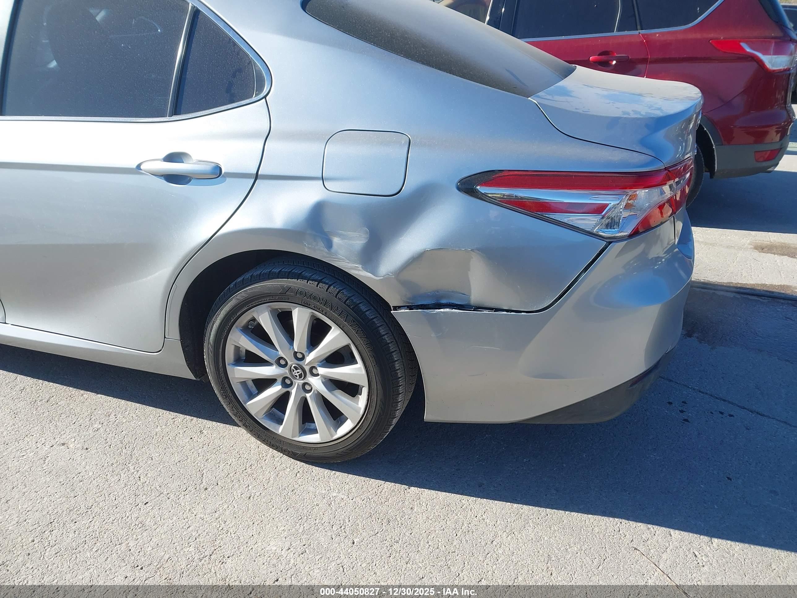 TOYOTA CAMRY image 6