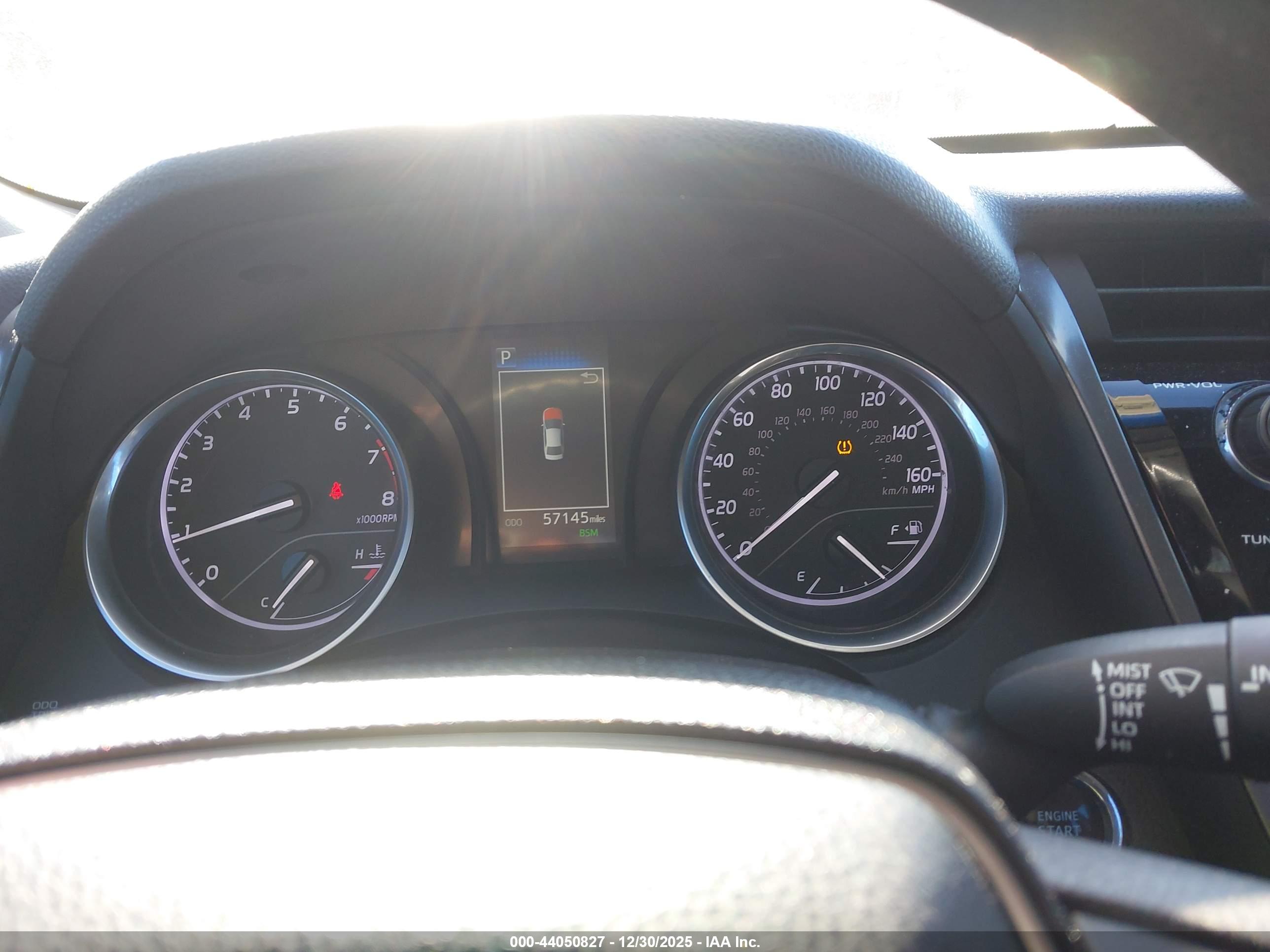 TOYOTA CAMRY image 7