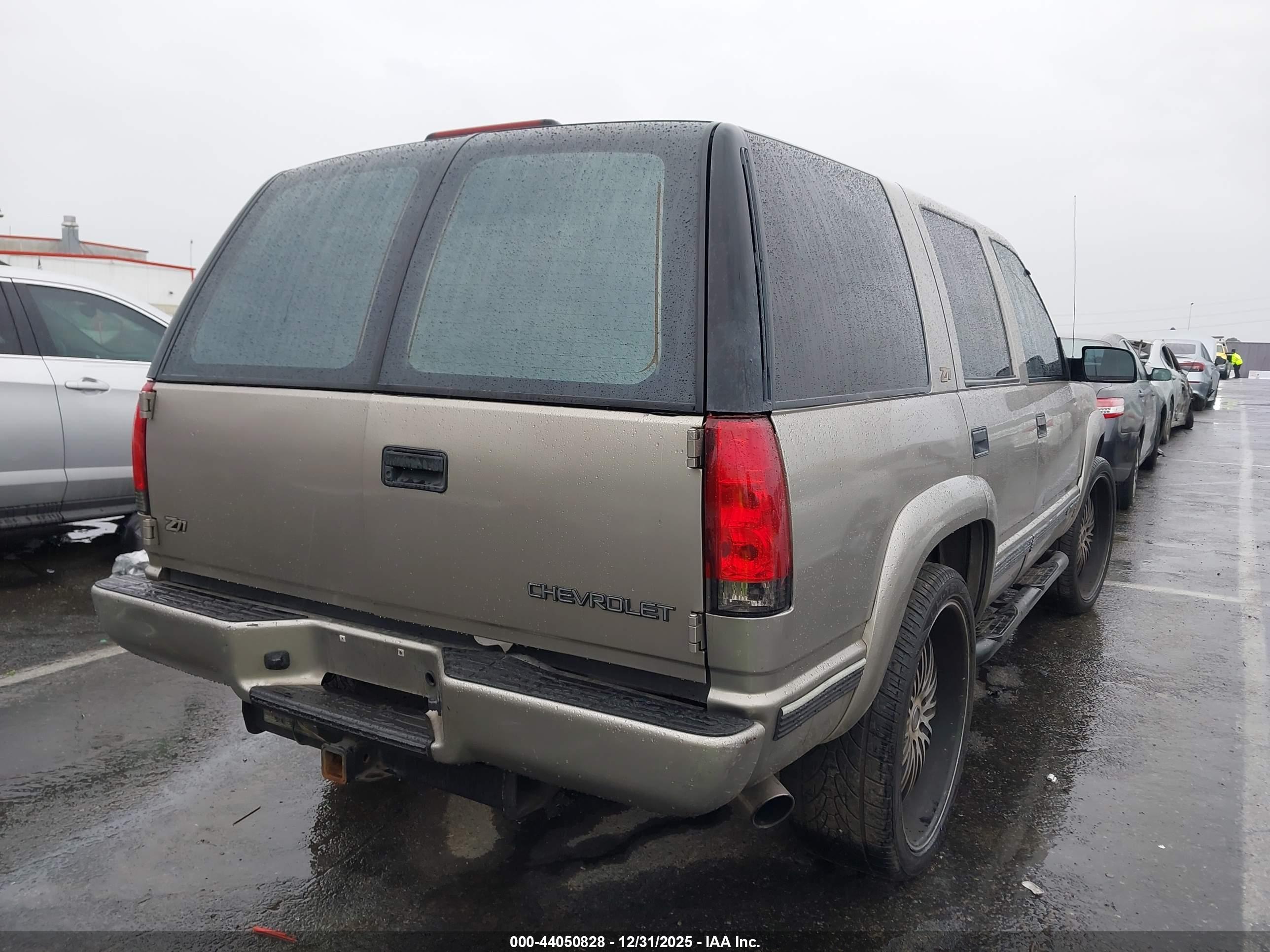 CHEVROLET TAHOE image 4