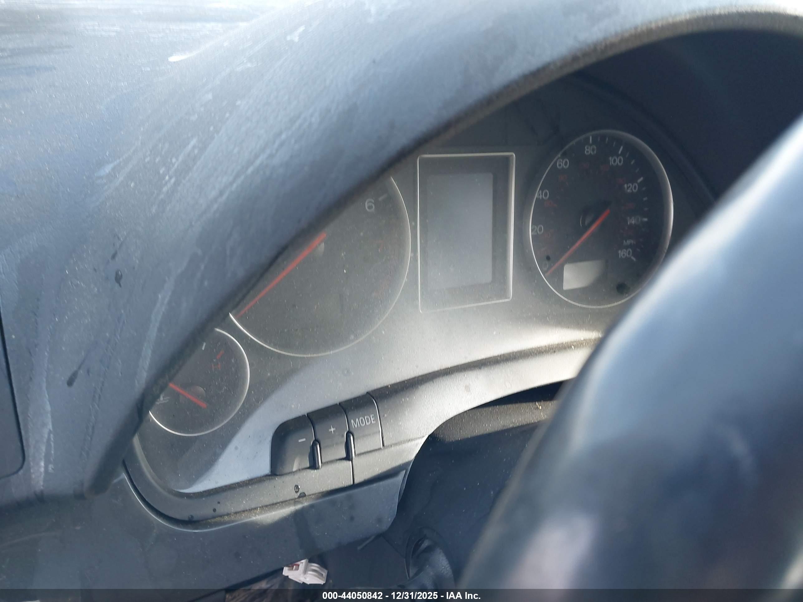 AUDI A4 image 7