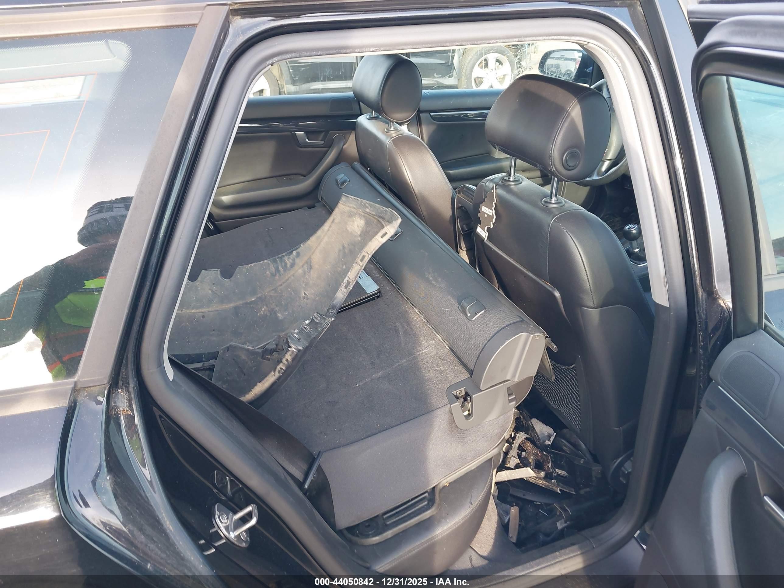 AUDI A4 image 8