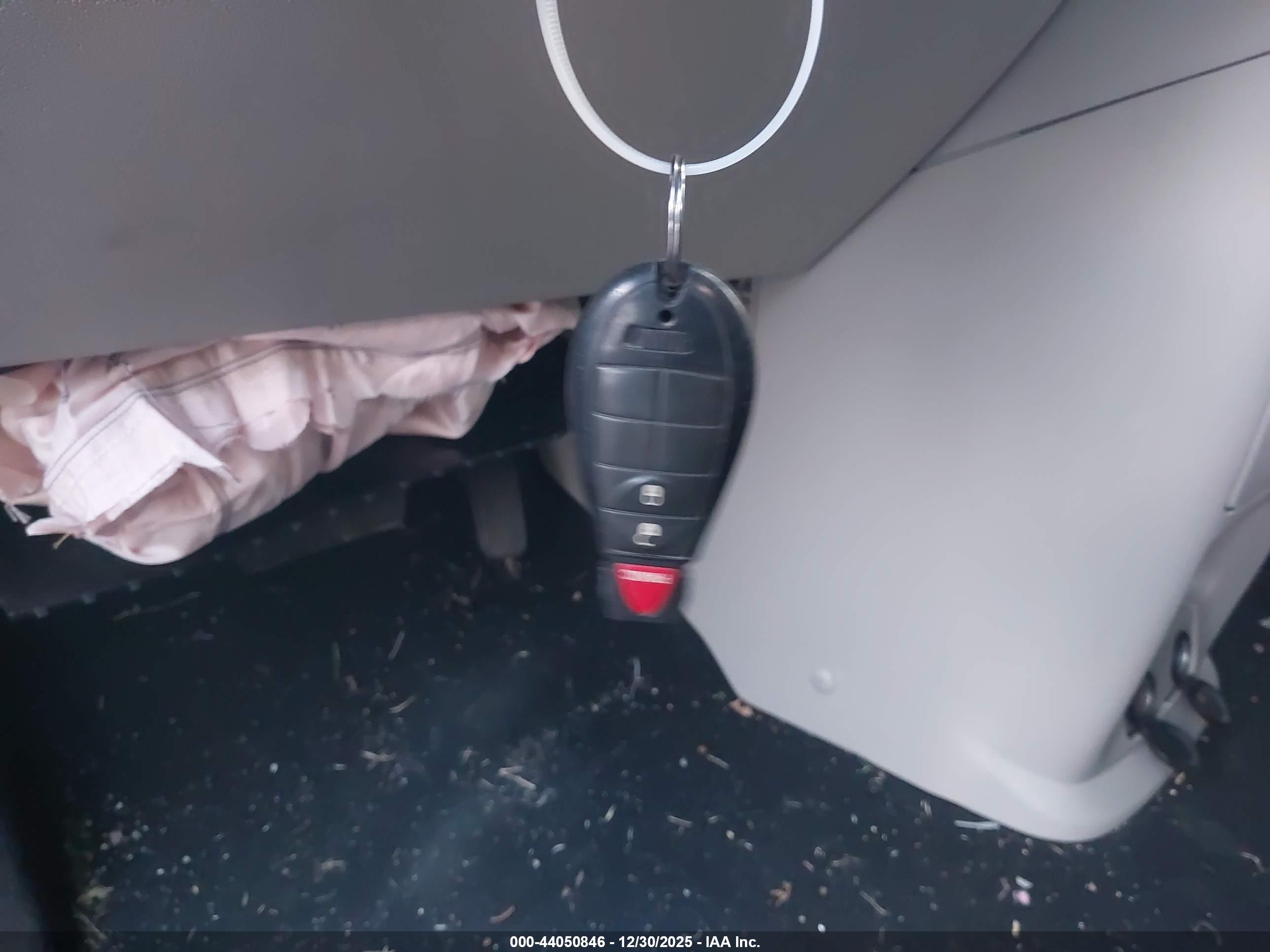 DODGE GRAND image 11