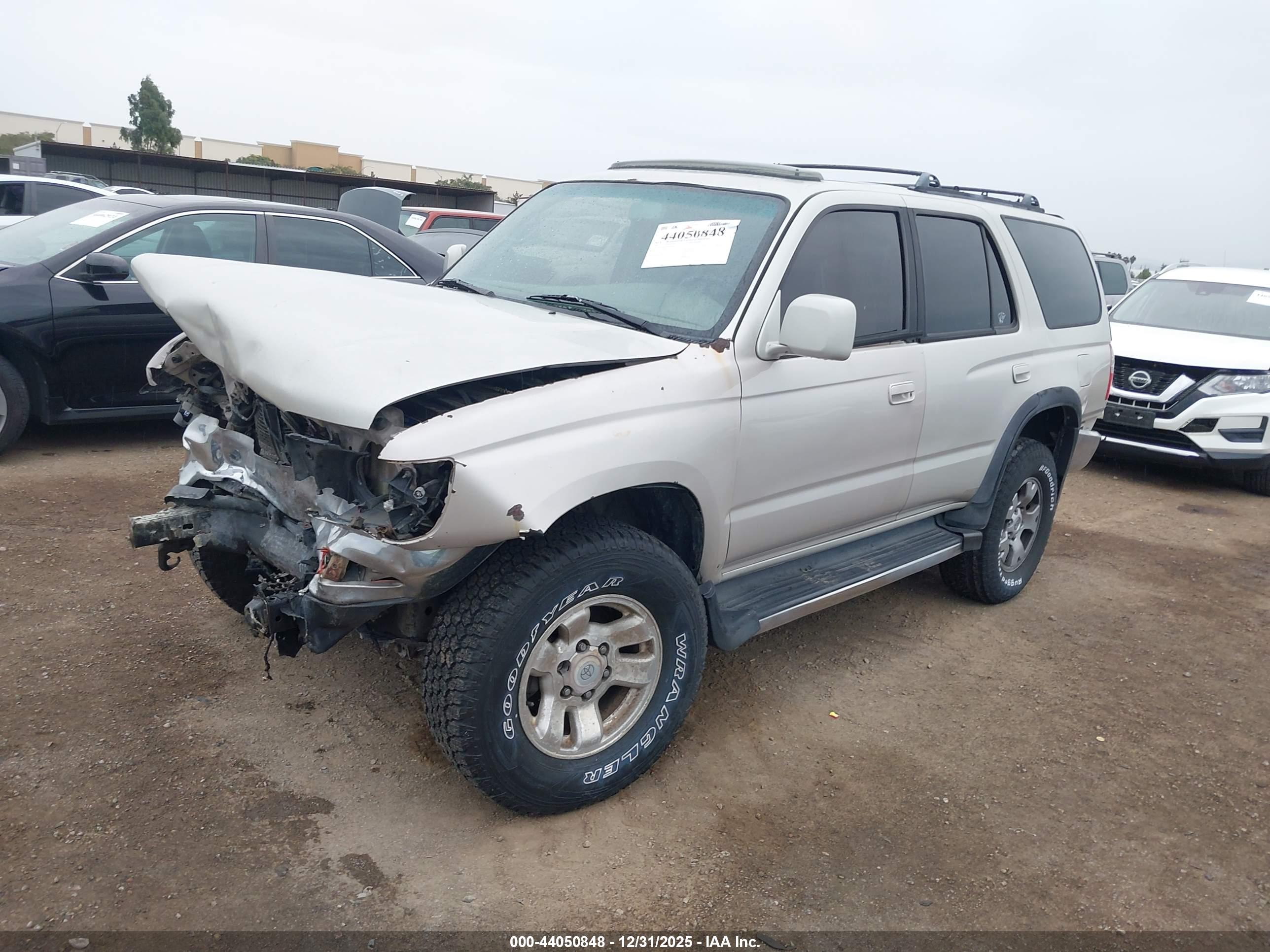 TOYOTA 4RUNNER image 2