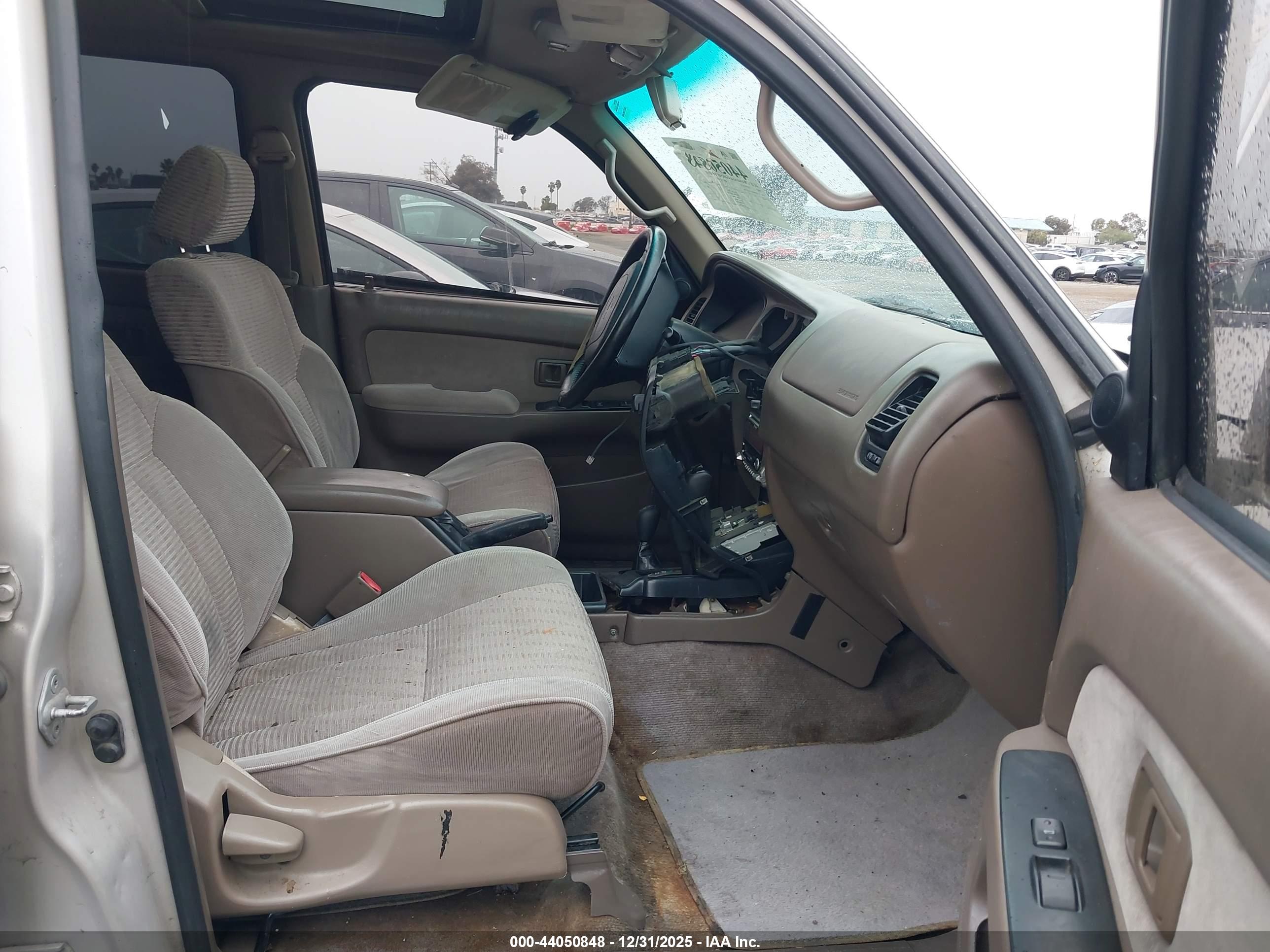 TOYOTA 4RUNNER image 5